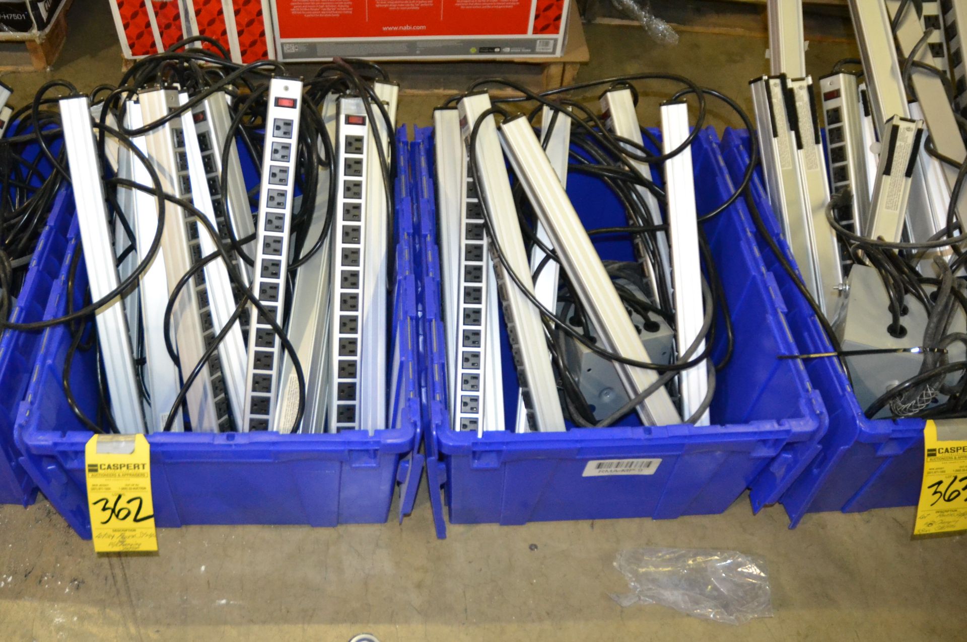 LOT-24 POWER STRIPS W/CHARGING STATION