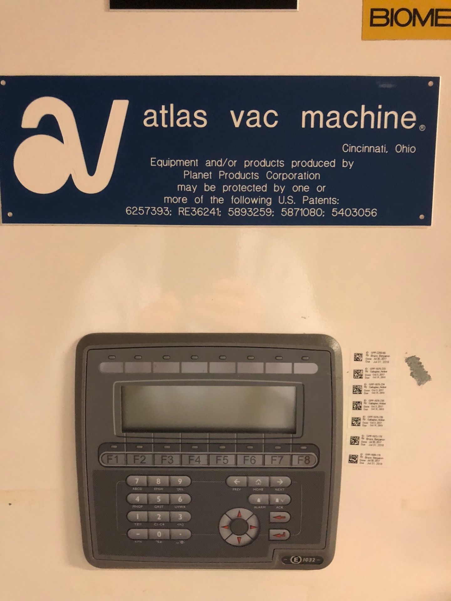 ATLAS VAC MACHINE; MODEL # 18X30 TRAY SEALER; S/N - PPC05607-2; 240 V; 17.3 AMPS; 3 PH; 60 HZ WITH - Image 4 of 5