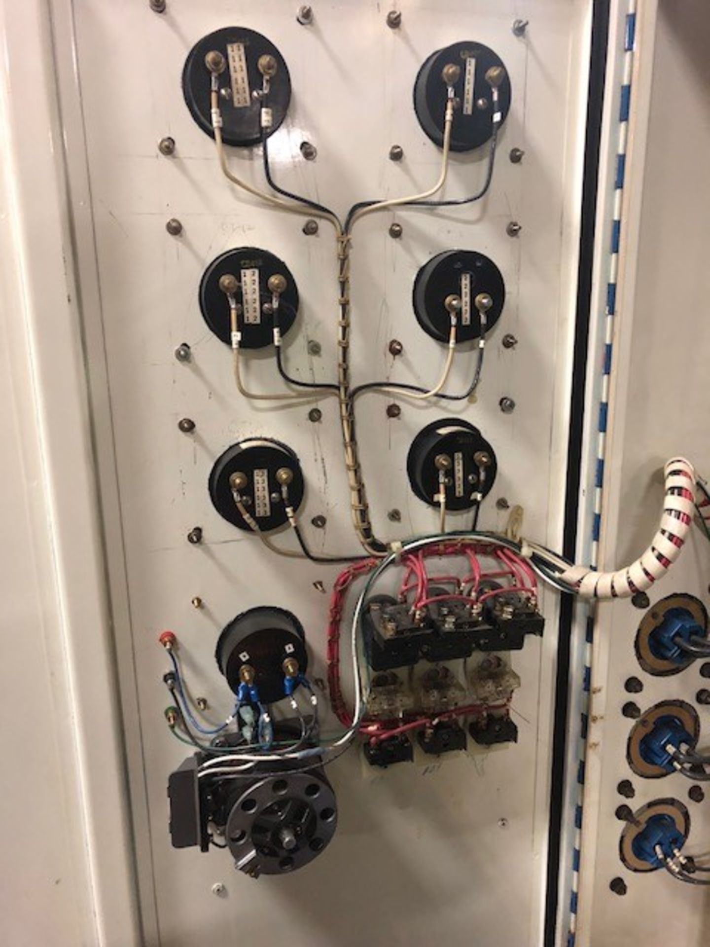 GE LOAD TESTER FOR ELECTRIC MOTOR - Image 2 of 10