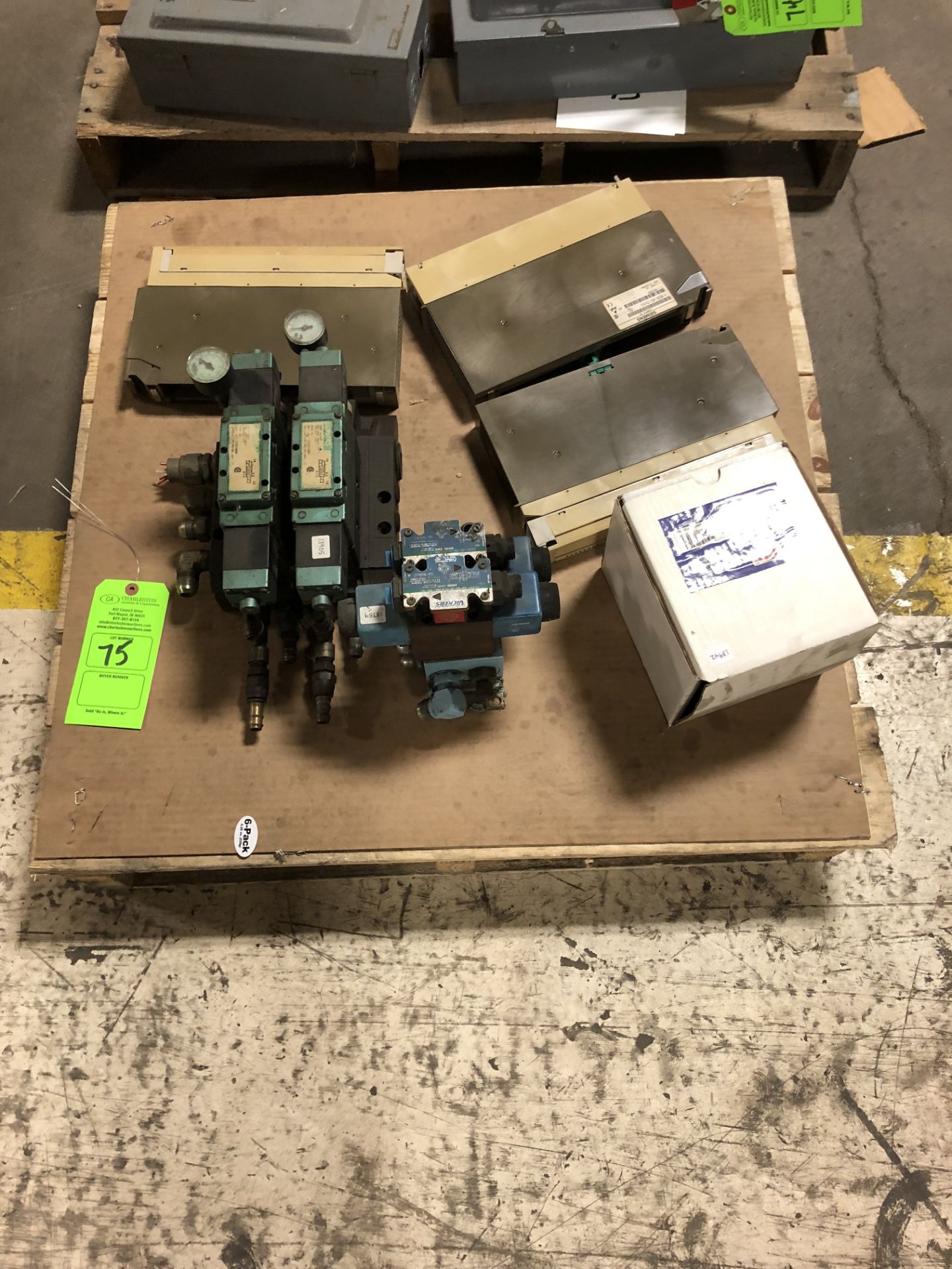 SIEMENS SIMATIC 55; ASSORTED VALVES; VICKERS; NTP-HUB BEARING PN NT513090