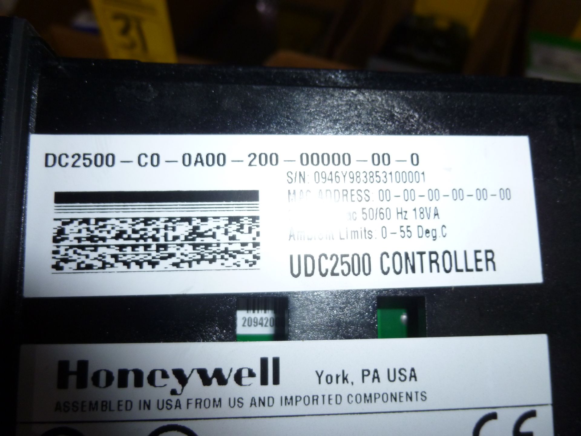 Honeywell controller UDC2500 part number DC2500-C0-0A00-200-00000-00-0 new, as always with Brolyn - Image 3 of 3