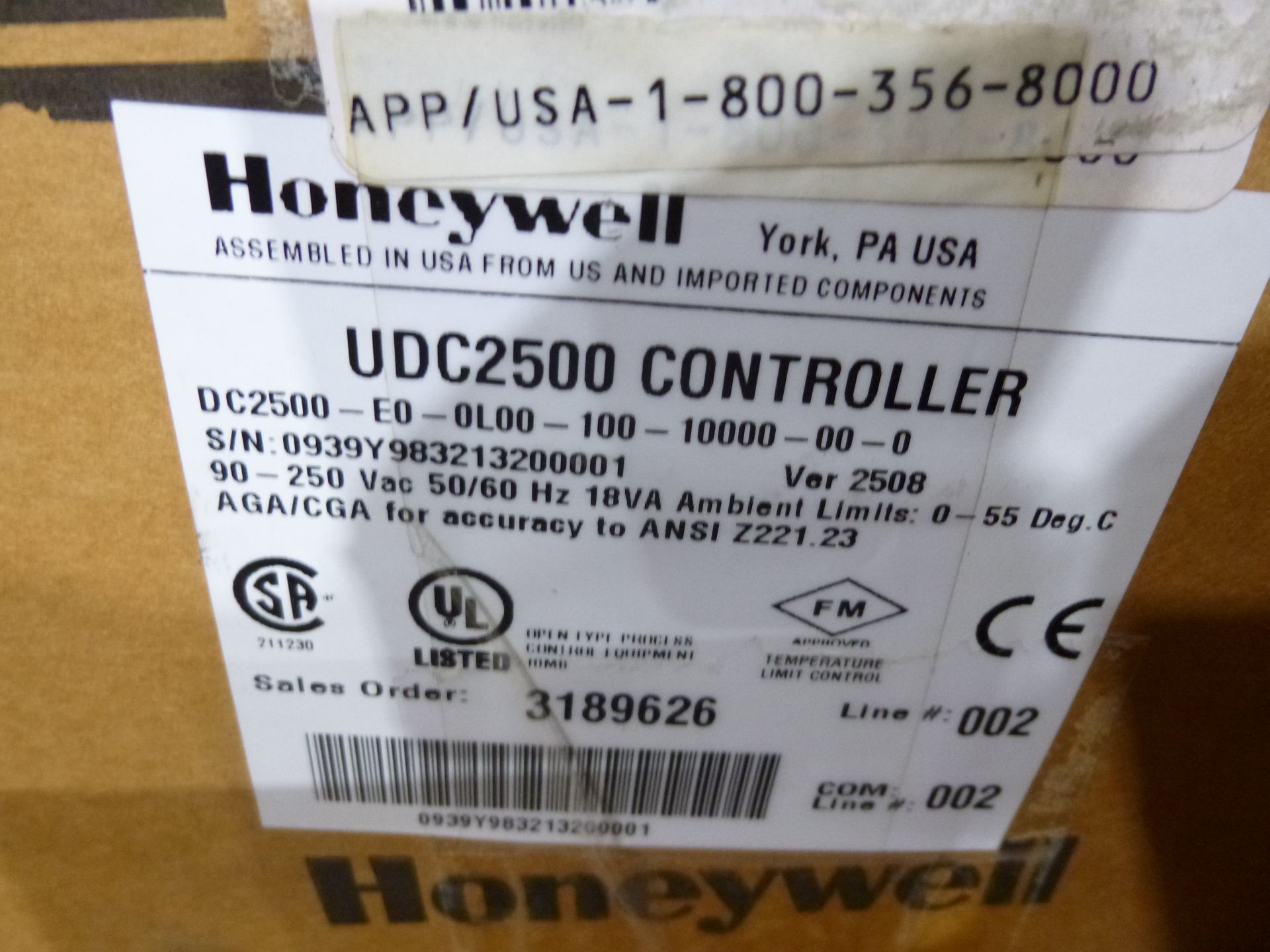 Honeywell controller UDC2500 part number DC2500-E0-0L00-100-10000-00-0 new, as always with Brolyn - Image 2 of 3