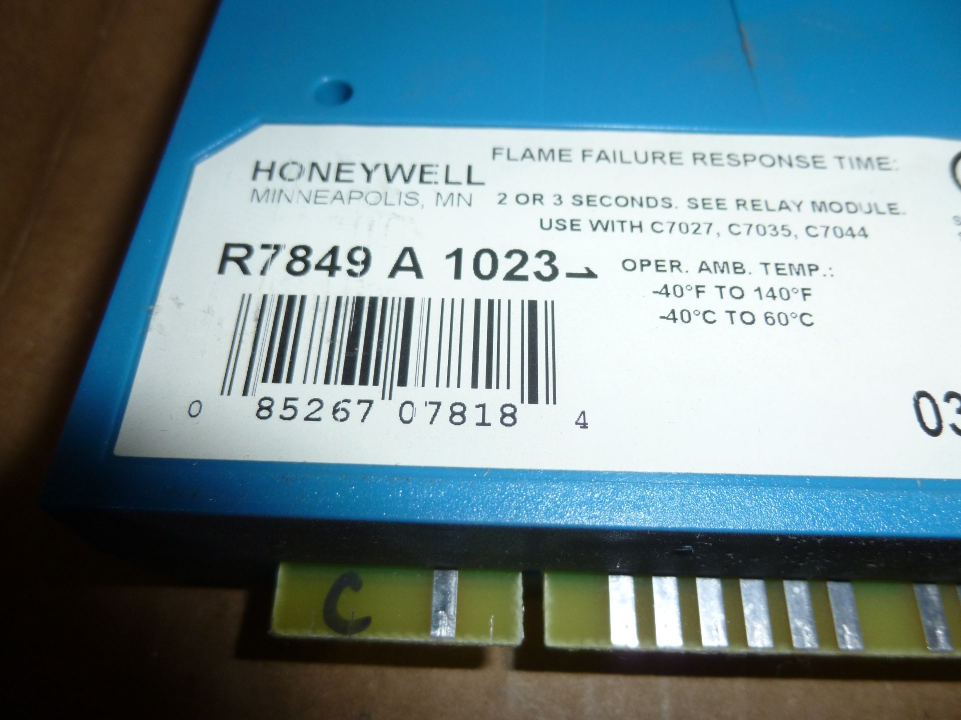 Qty 2 Honeywell Ultraviolet Flame Amplifier part number R7849-A-1015 and R7849-A-1023, as always - Image 3 of 3