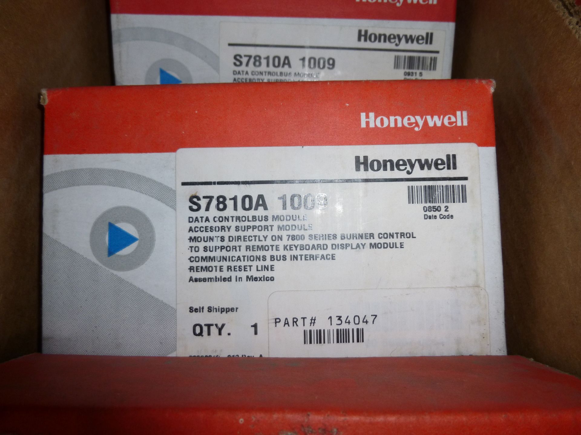 Qty 3 Honeywell Data control bus modules part number S7810A-1009 new, as always with Brolyn LLC - Image 2 of 2