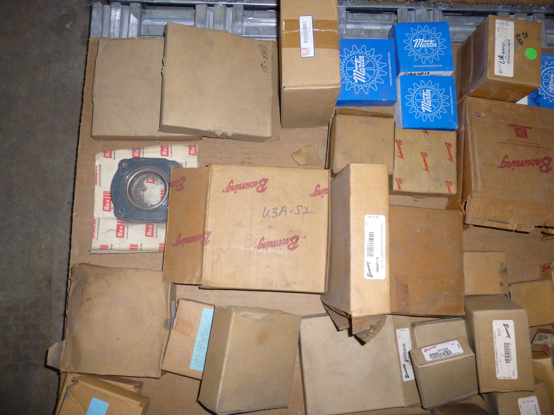 Pallet, large quanity of Martin, Browning and other assorted brands of sprockets, bushings, and - Image 2 of 5