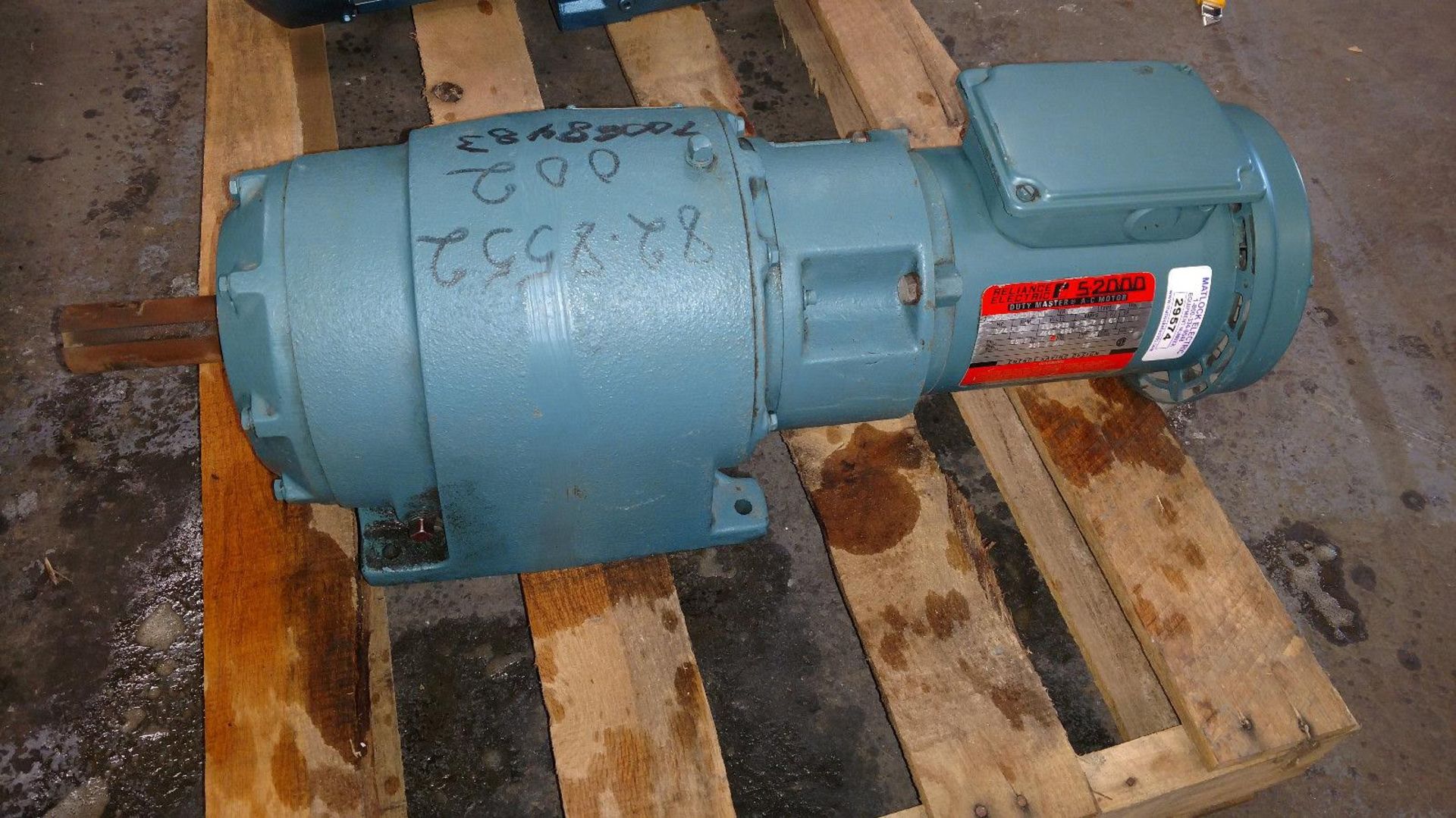 (1) *USED* Dodge M056769006VU Master XL Speed Reducer 57.7 Ratio w/Reliance 3/4HP Motor *USED* - Image 2 of 5