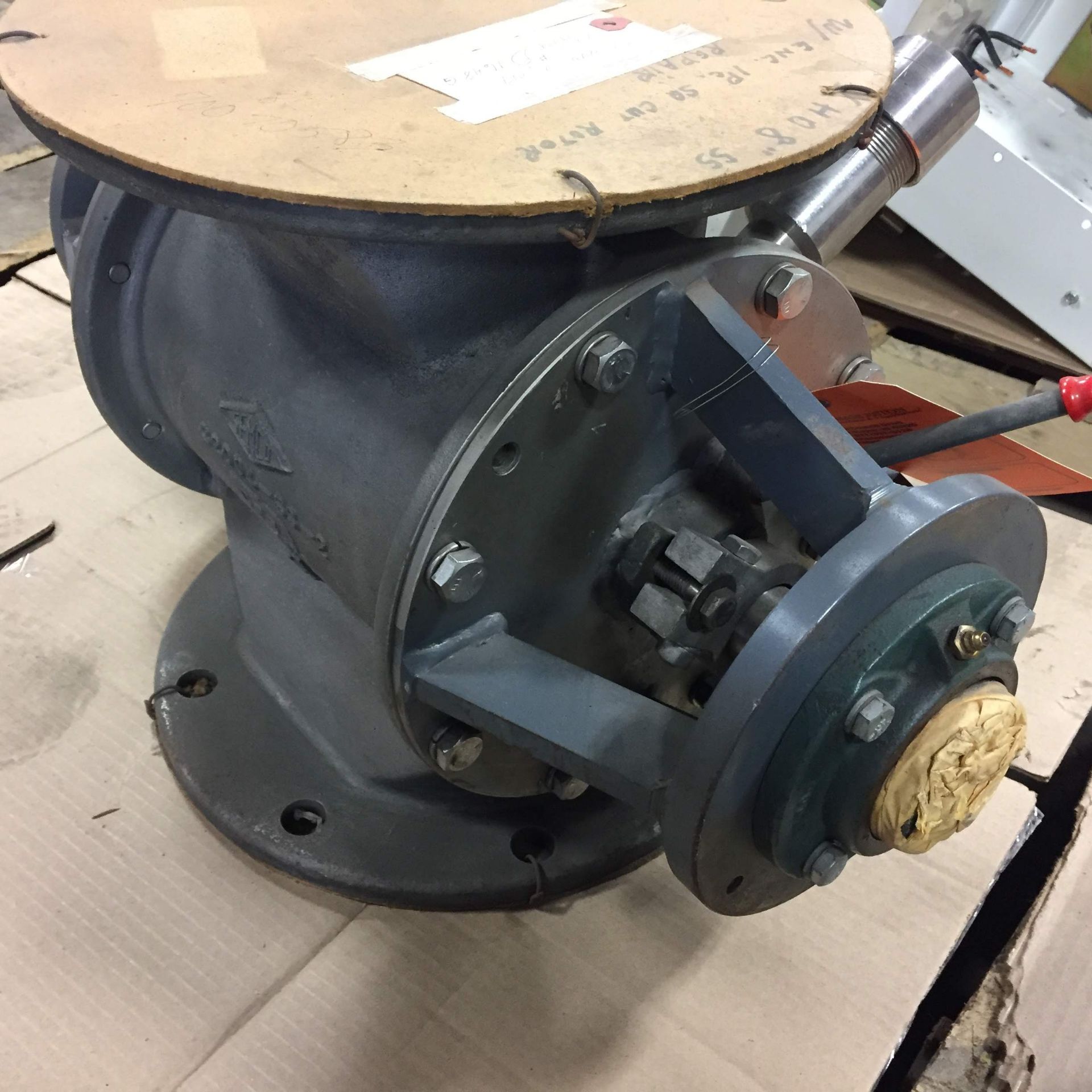 (1) *REMANUFACTURED* Semco 32004-SS-2 Rotary Valve 8Ó *REMANUFACTURED* - Image 2 of 4