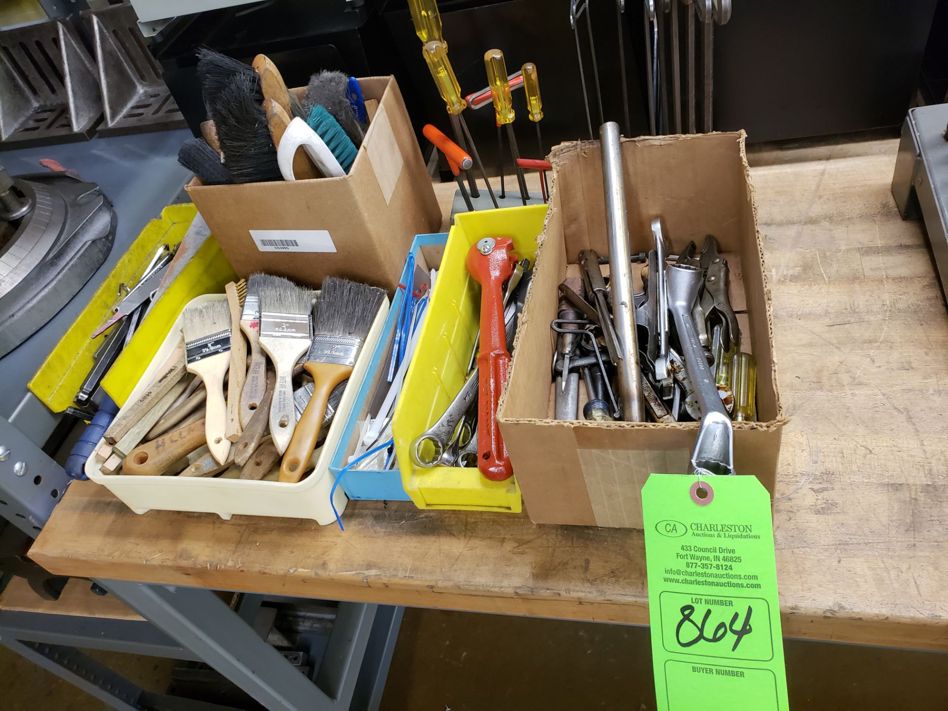VARIOUS HAND TOOLS & BRUSHES