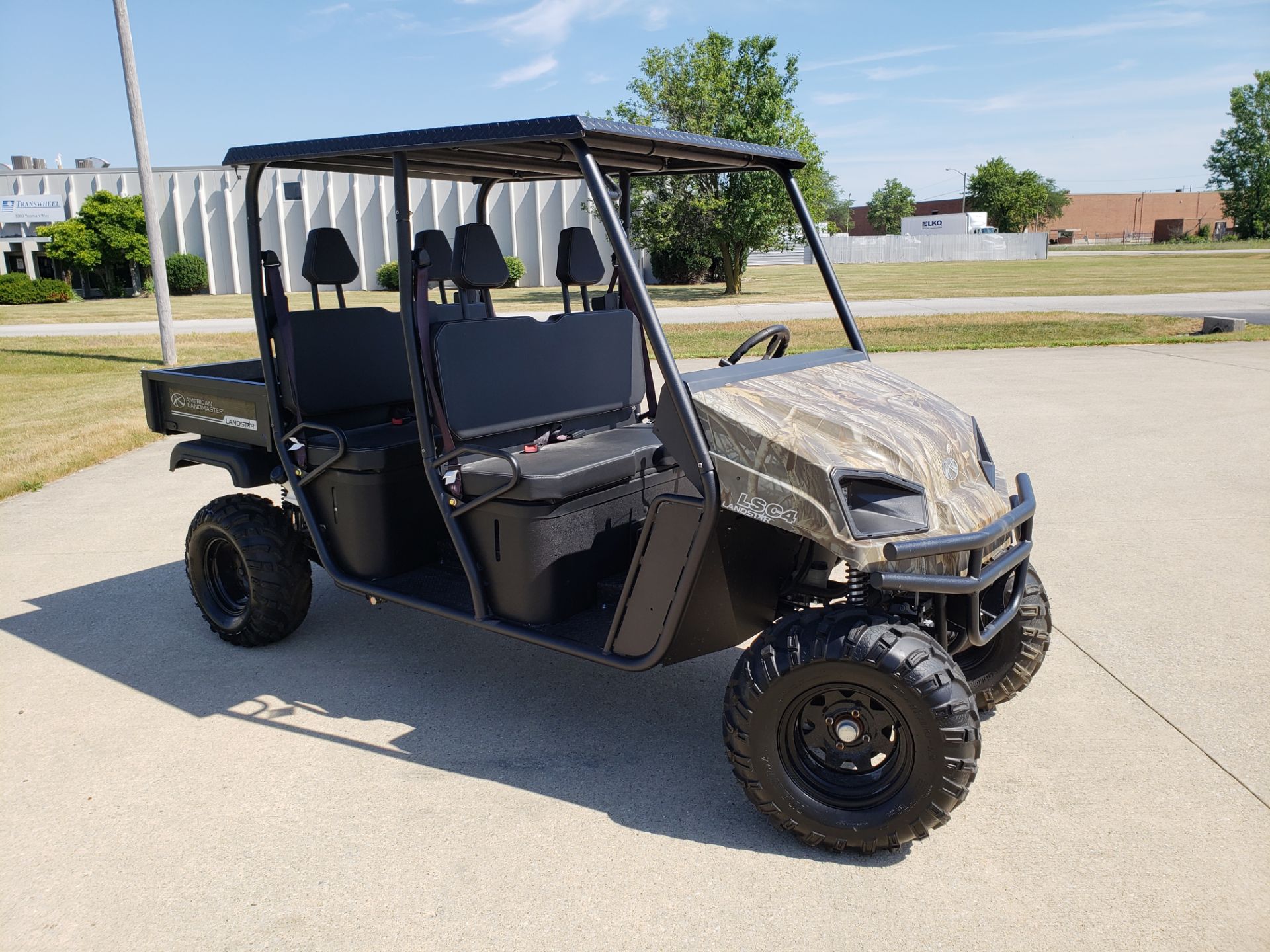 AMERICAN LANDMASTER UTV