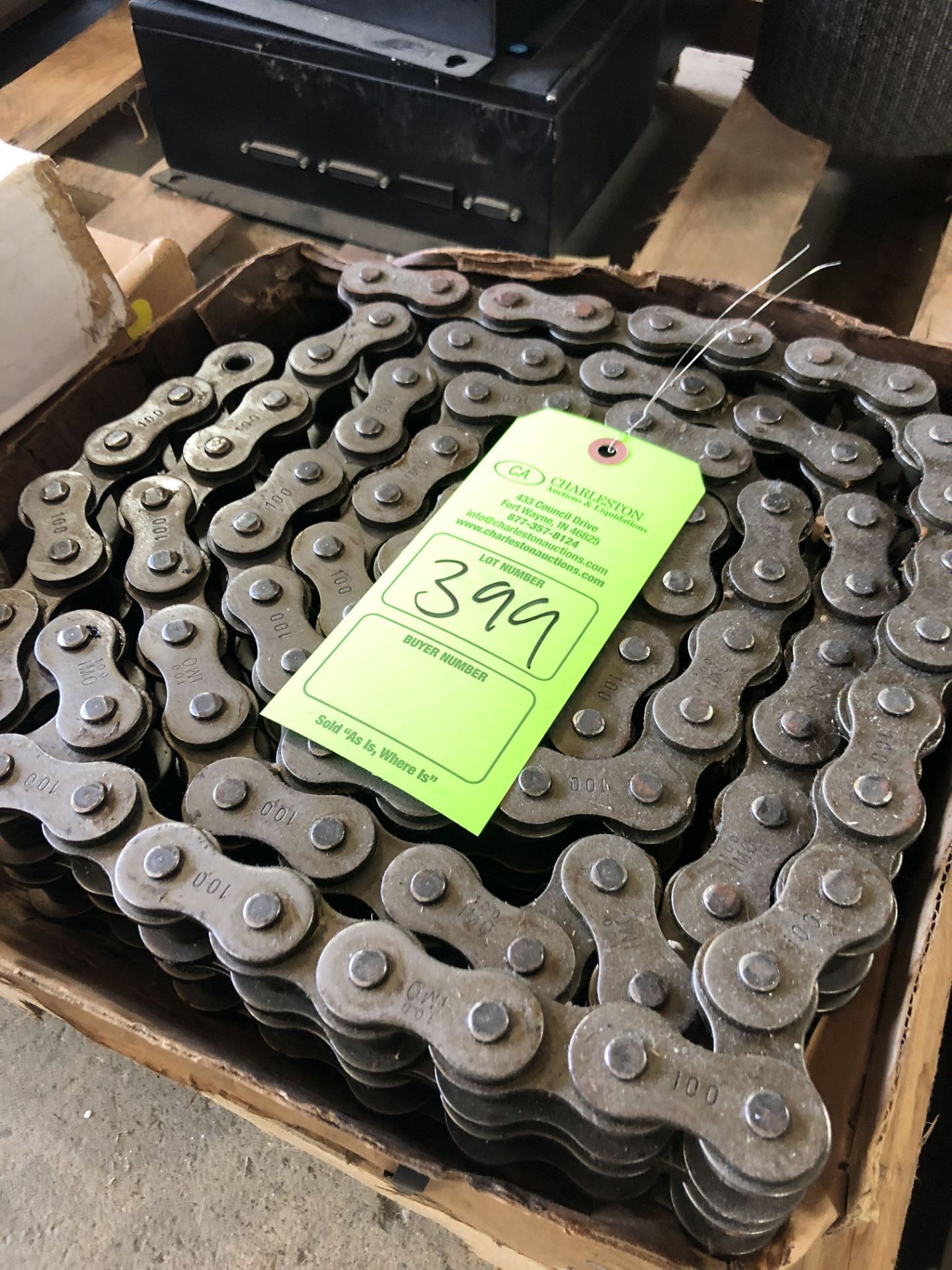 LOT OF HEAVY DUTY CHAIN #100-2 RIVET (LOCATED AT 2696 E LYTLE 5 POINTS ROAD, DAYTON, OH 45458)