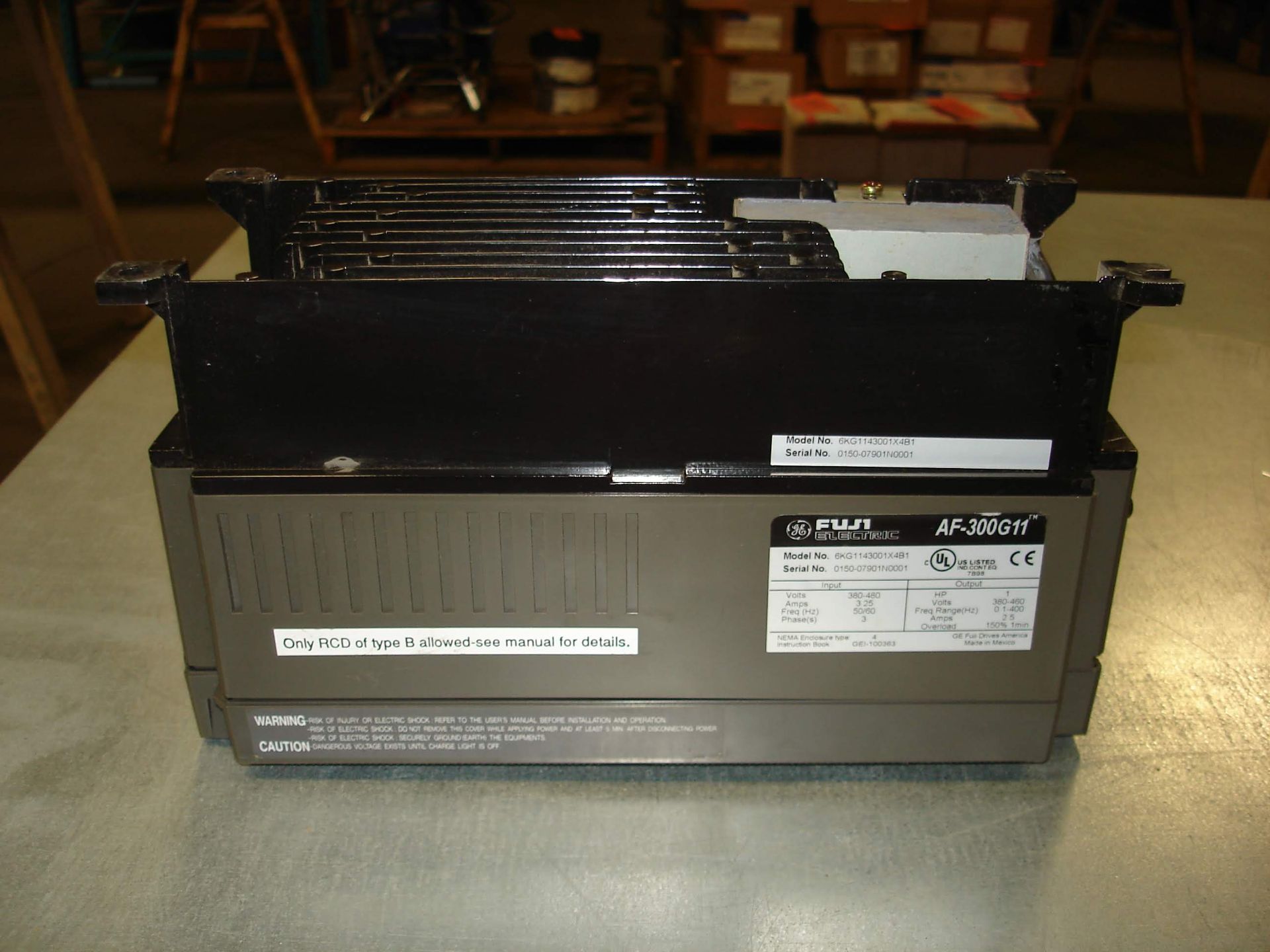 (1) 6KG1143001X4B1 GE FUJI ELECTRIC AF-300G11 MOTOR CONTROL DRIVE USED. Pickup your lot(s) for free! - Image 3 of 5