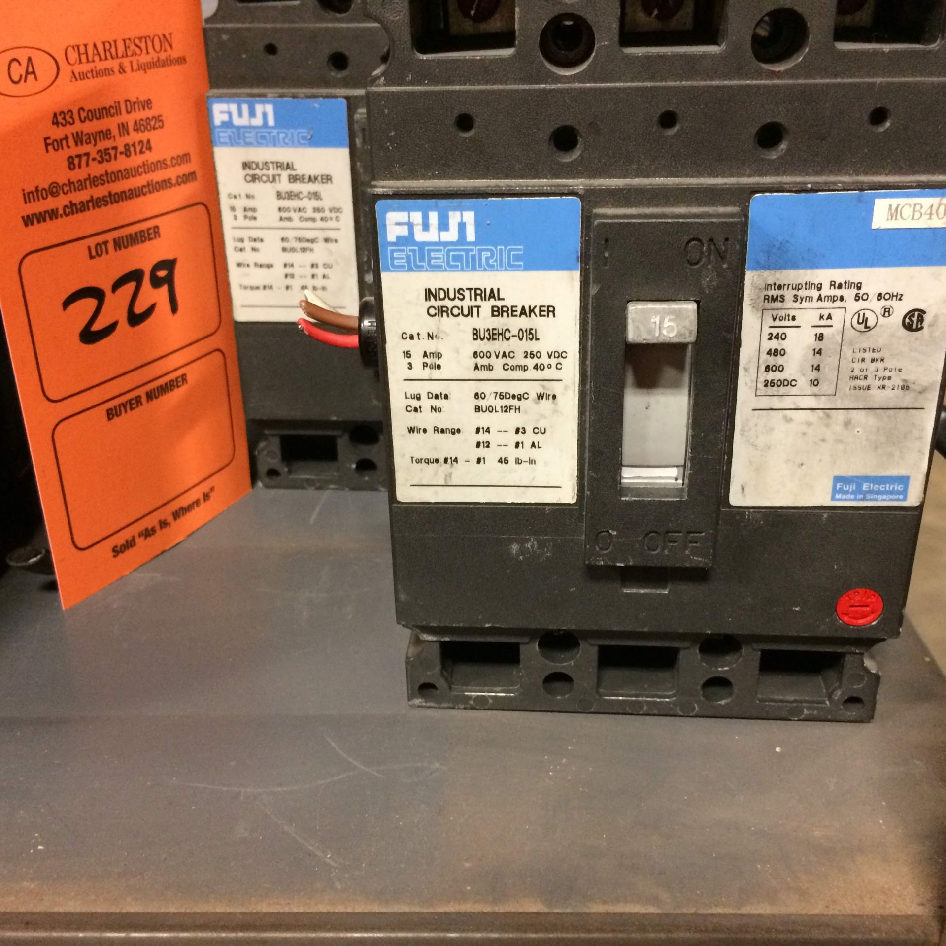 (2) BU3EHC-015L FUJI ELECTRIC INDUSTRIAL CIRCUIT BREAKER USED Pickup your lot(s) for free! - Image 2 of 5