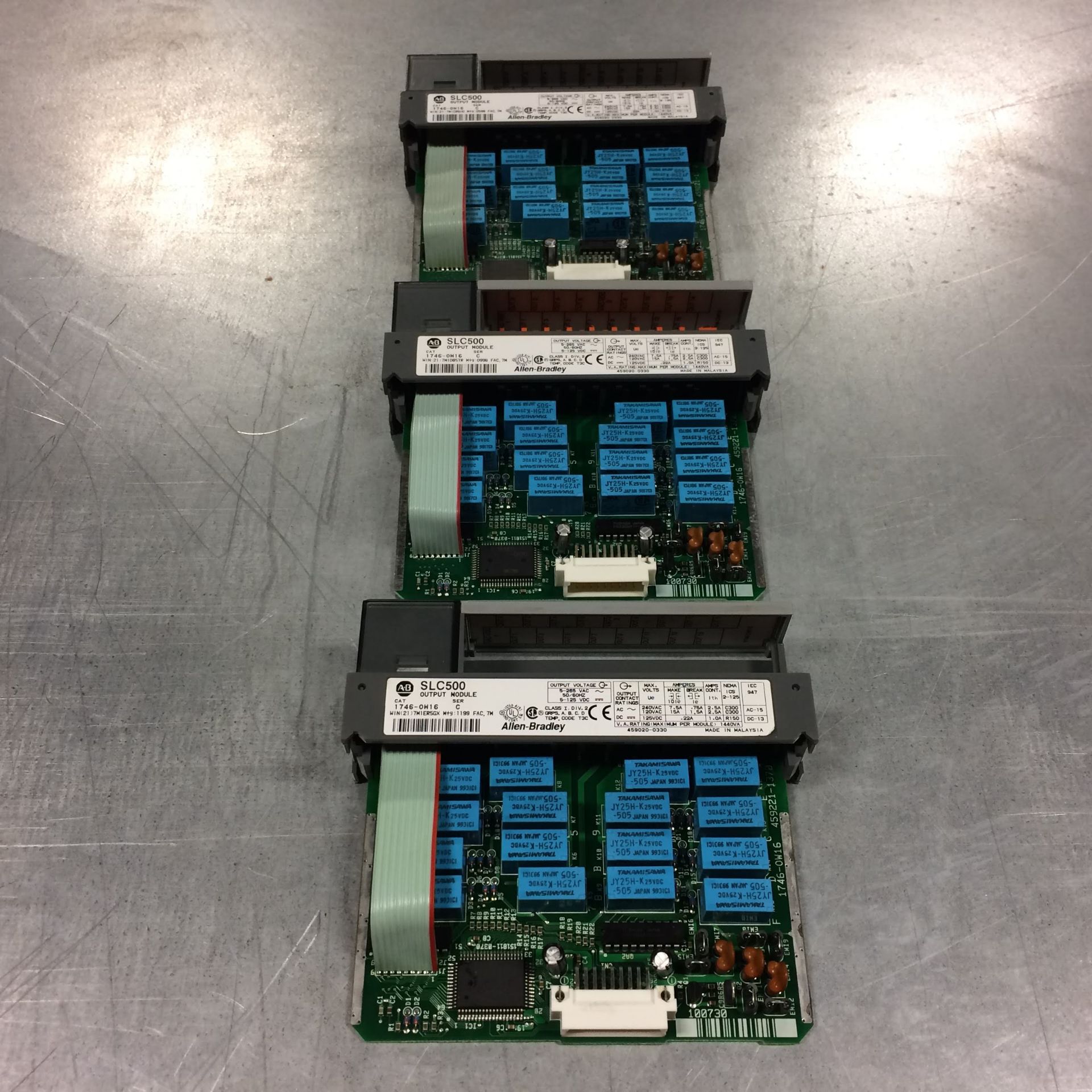 (3) 1746-OW16 ALLEN BRADLEY OUTPUT MODULE USED. Pickup your lot(s) for free! Shipping is available