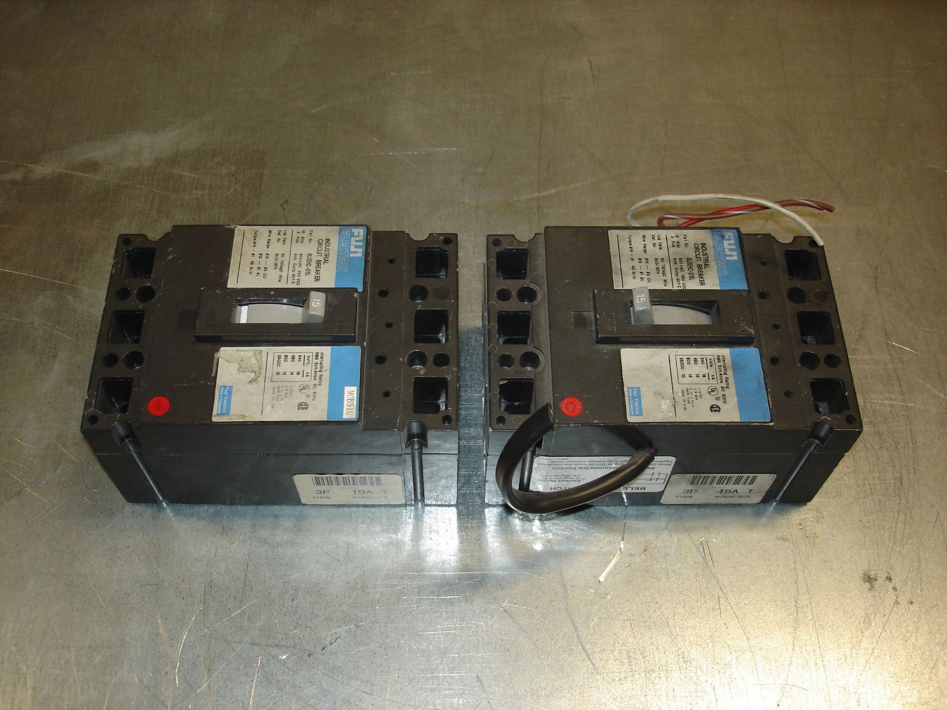 (2) BU3EHC-015L FUJI ELECTRIC INDUSTRIAL CIRCUIT BREAKER USED Pickup your lot(s) for free! - Image 4 of 5