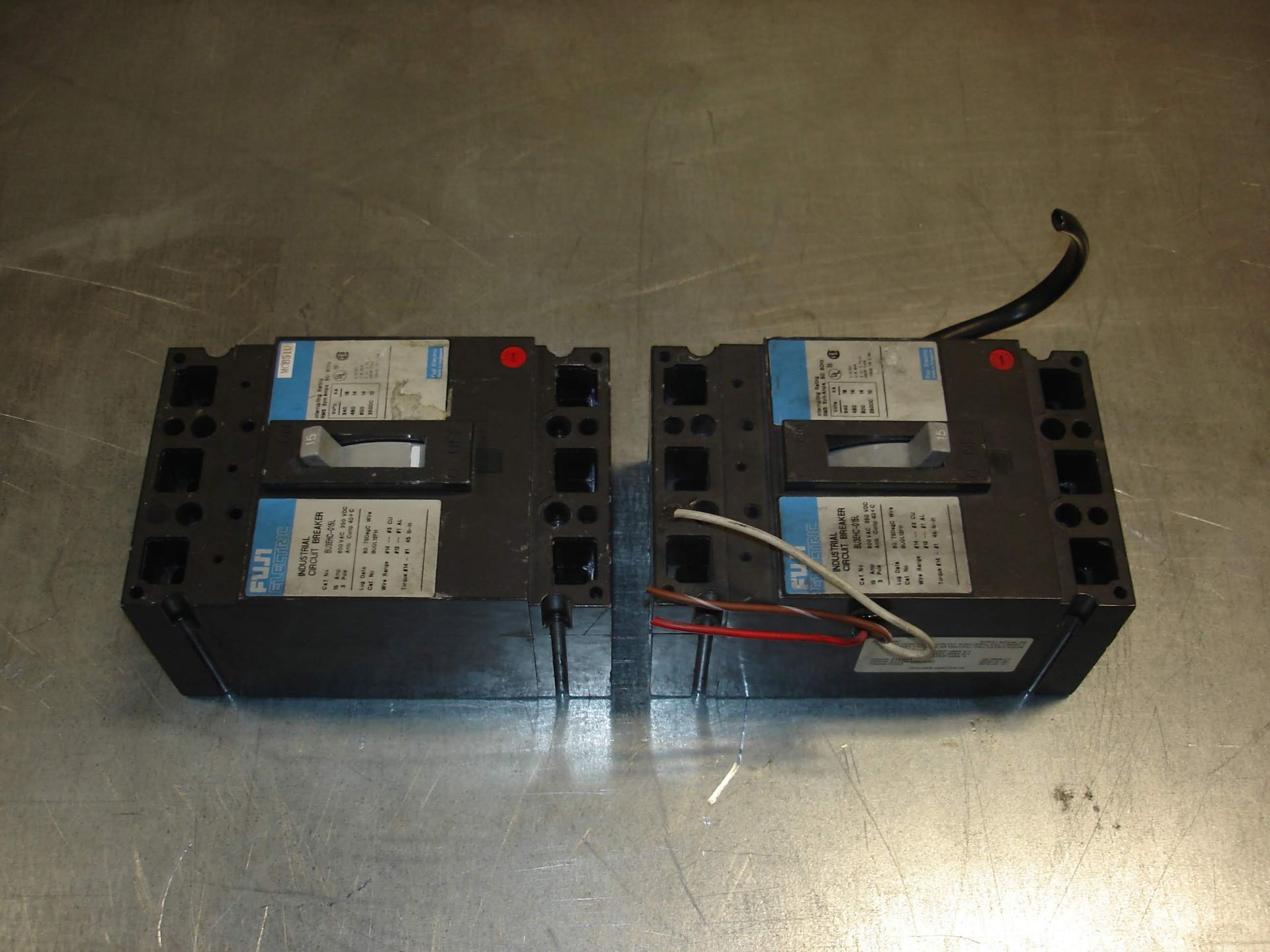(2) BU3EHC-015L FUJI ELECTRIC INDUSTRIAL CIRCUIT BREAKER USED Pickup your lot(s) for free! - Image 3 of 5