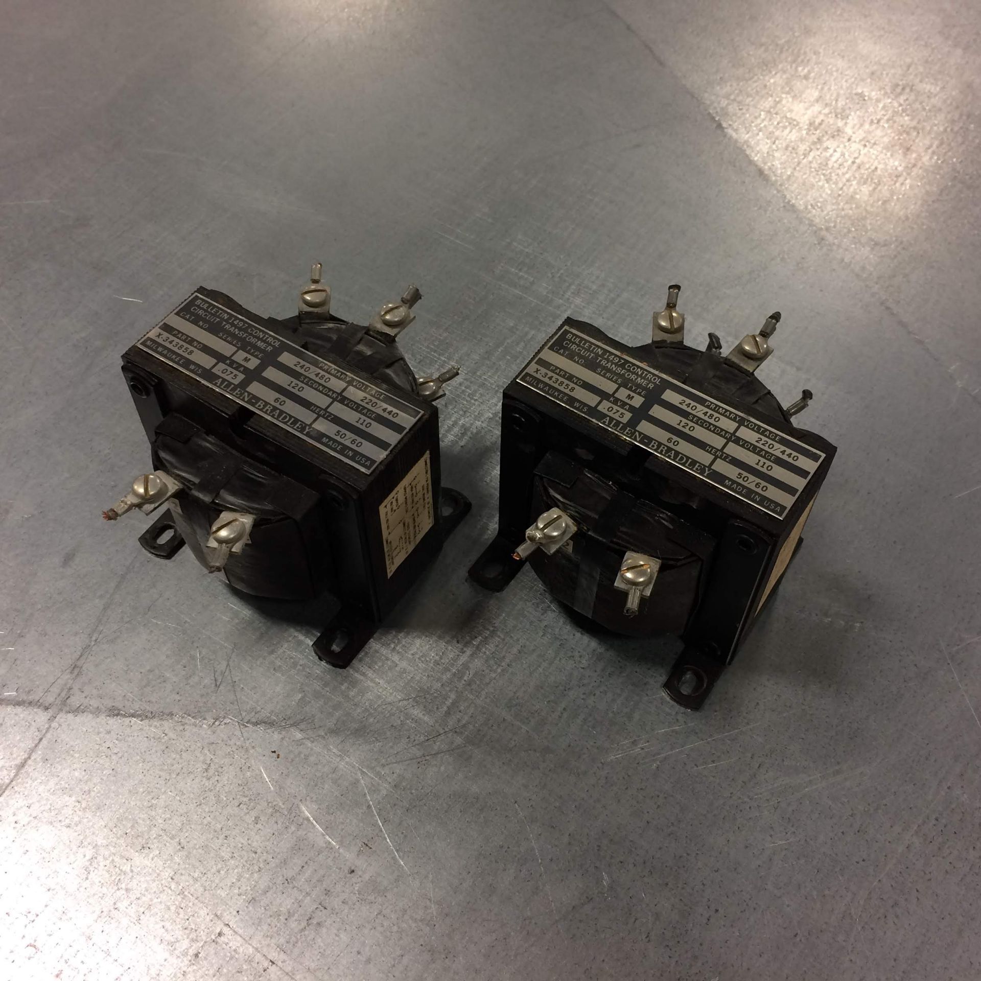 (2) X-343858 ALLEN BRADLEY TRANSFORMERS USED. Pickup your lot(s) for free! Shipping is available for