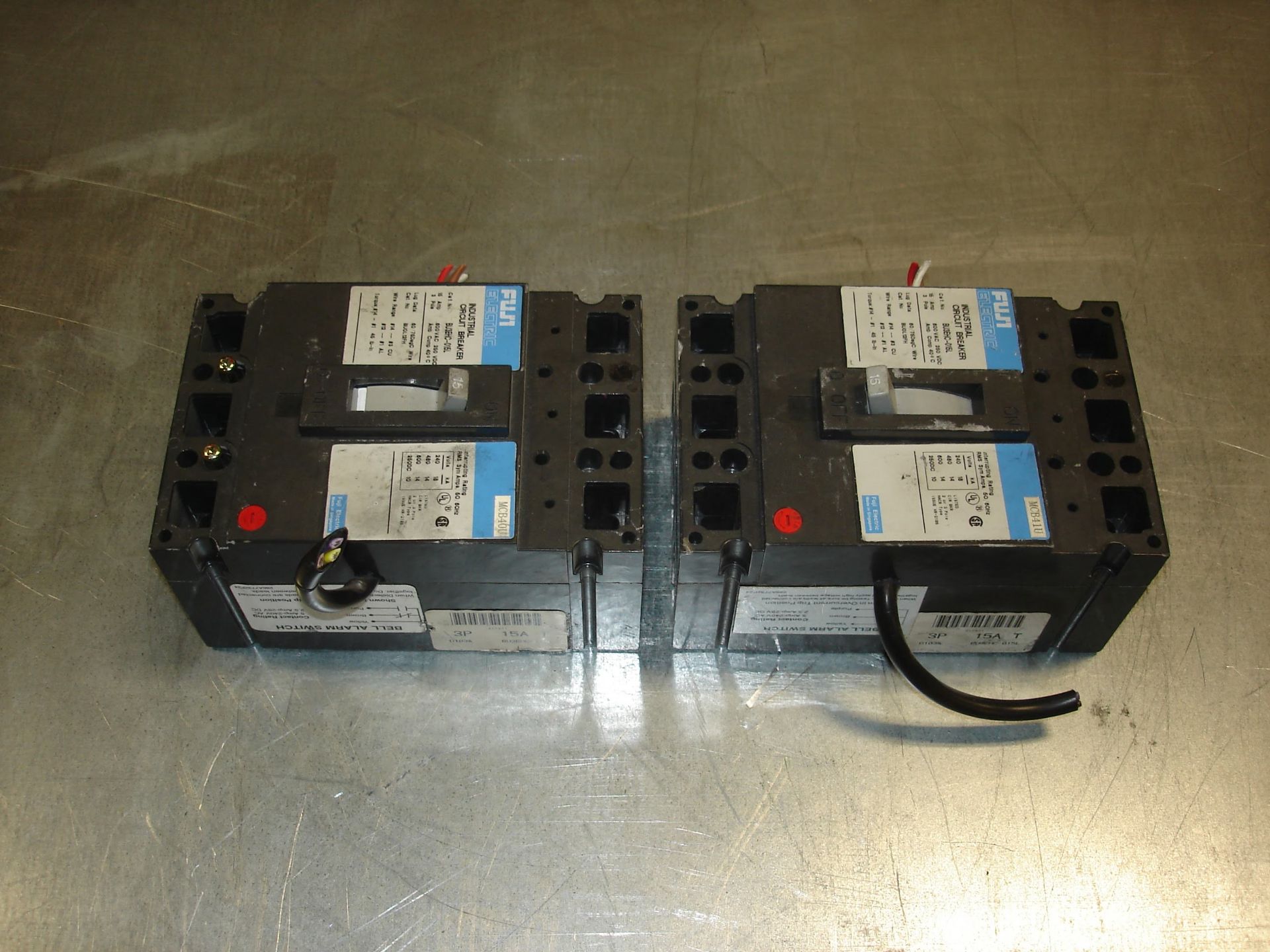 (2) BU3EHC-015L FUJI ELECTRIC INDUSTRIAL CIRCUIT BREAKER USED Pickup your lot(s) for free! - Image 4 of 5