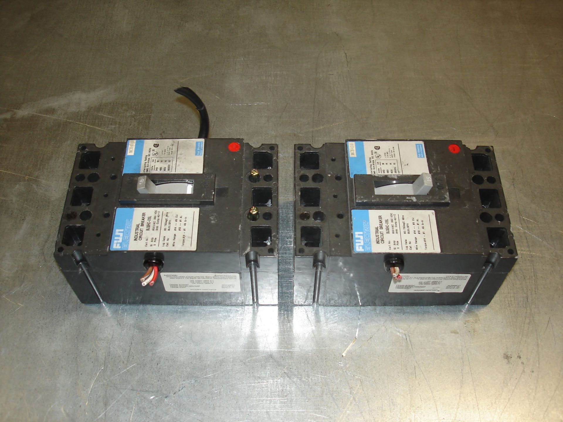 (2) BU3EHC-015L FUJI ELECTRIC INDUSTRIAL CIRCUIT BREAKER USED Pickup your lot(s) for free! - Image 3 of 5