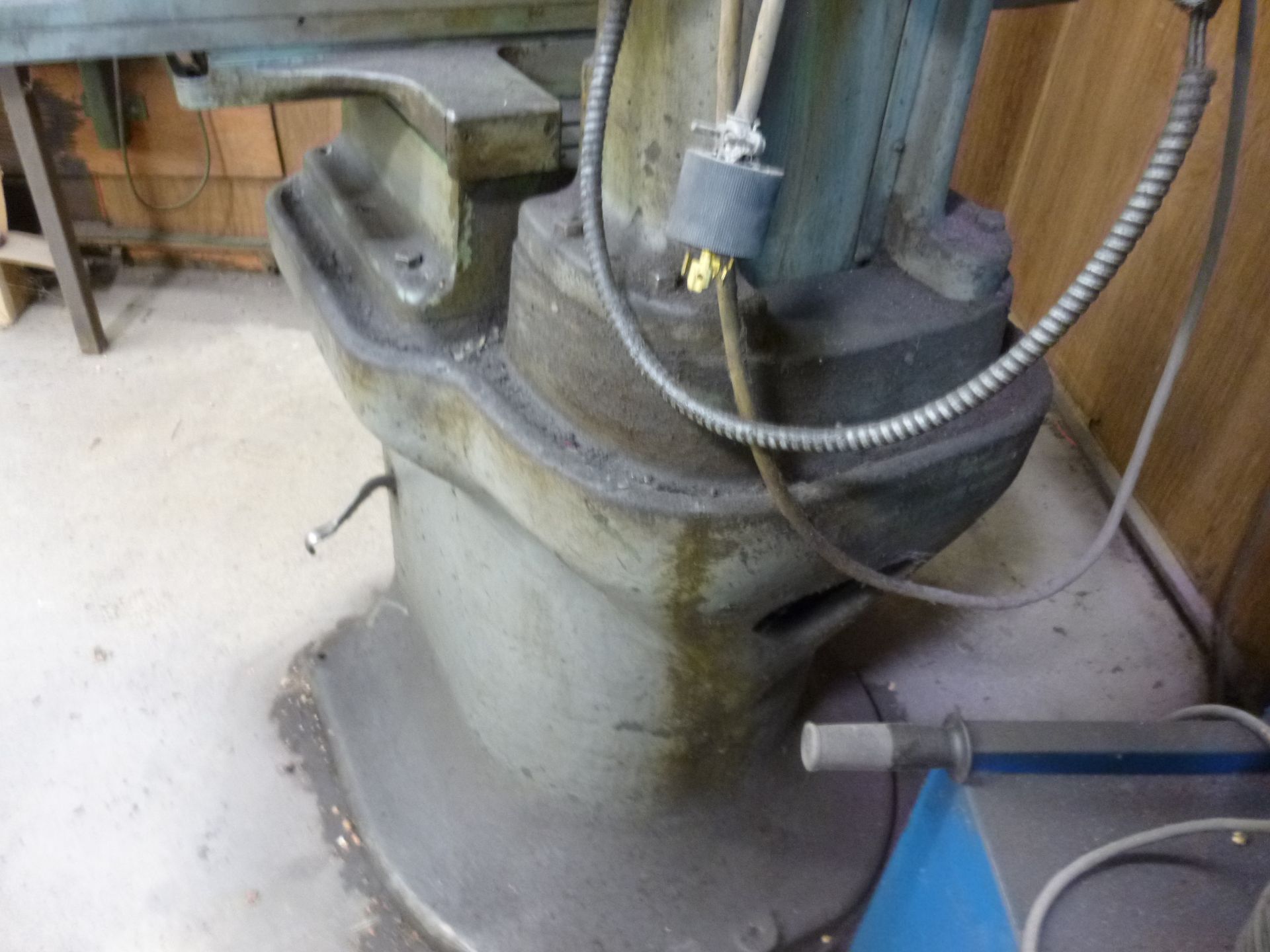 Hammond surface grinder, includes Brown and Sharpe Model 818, permanent magentic chuck (located at - Image 6 of 6