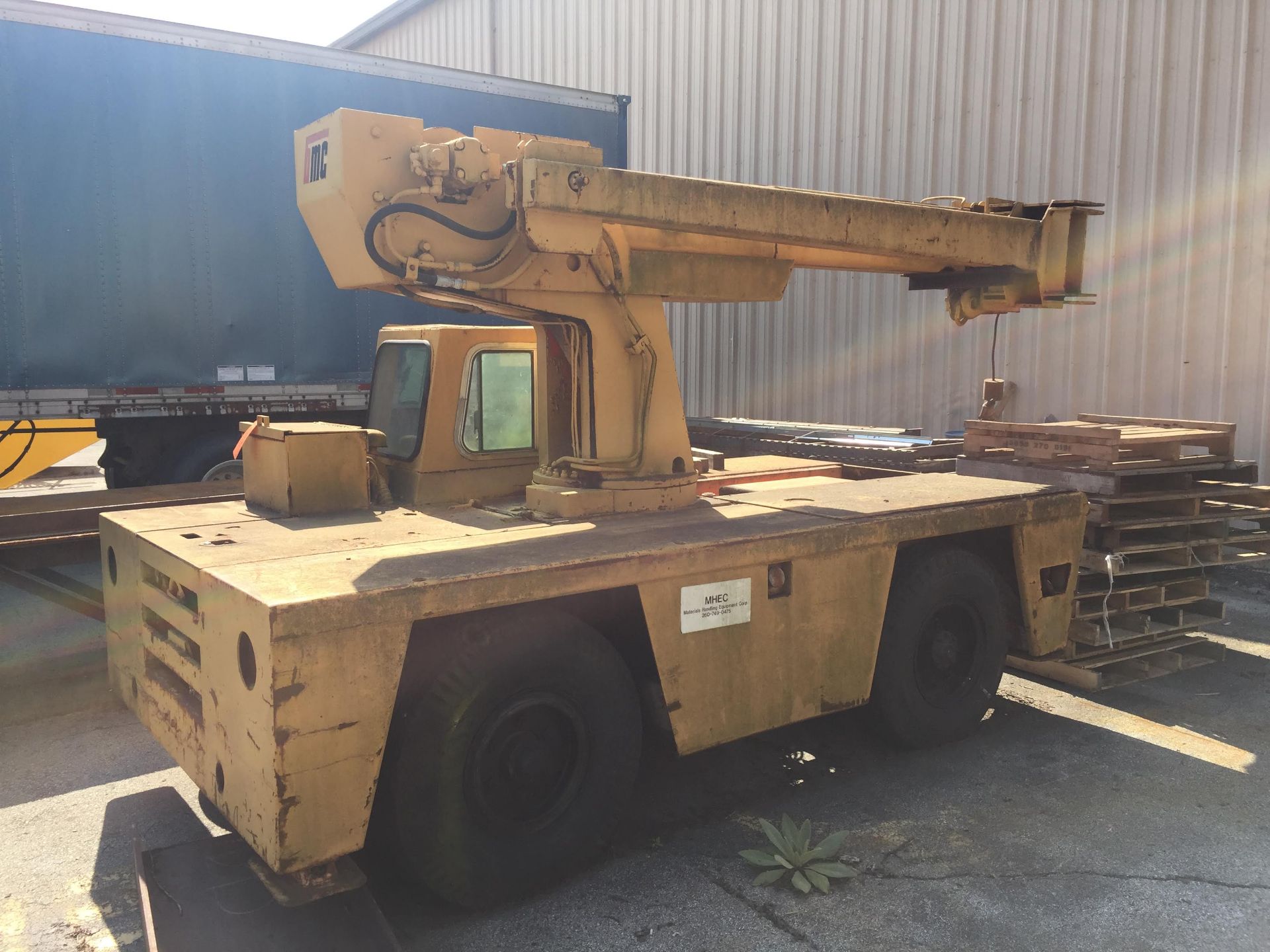 BRODERSON CRANE MODEL-IC701E CRANE 1171 HOURS S#391B