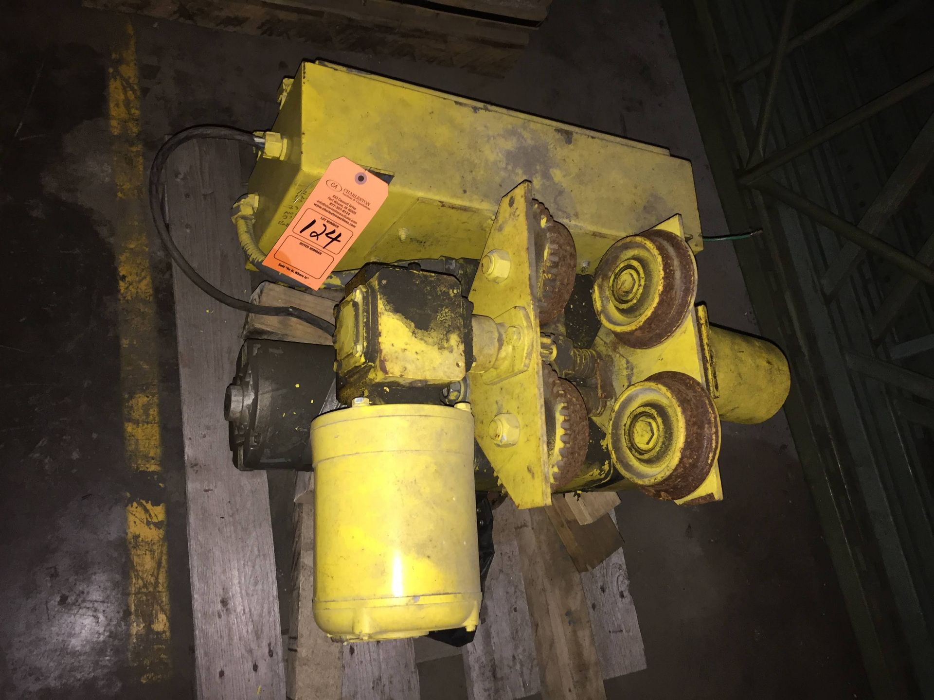 YALE HOIST MODEL-1ZE17-20LG3010S7 2 TON CAP