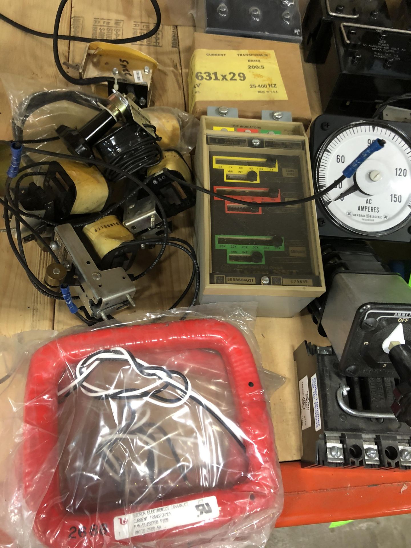 LOT OF MISC INCLUDING GE POWER QUALITY METER; VERATRIP AND MORE - Image 3 of 3