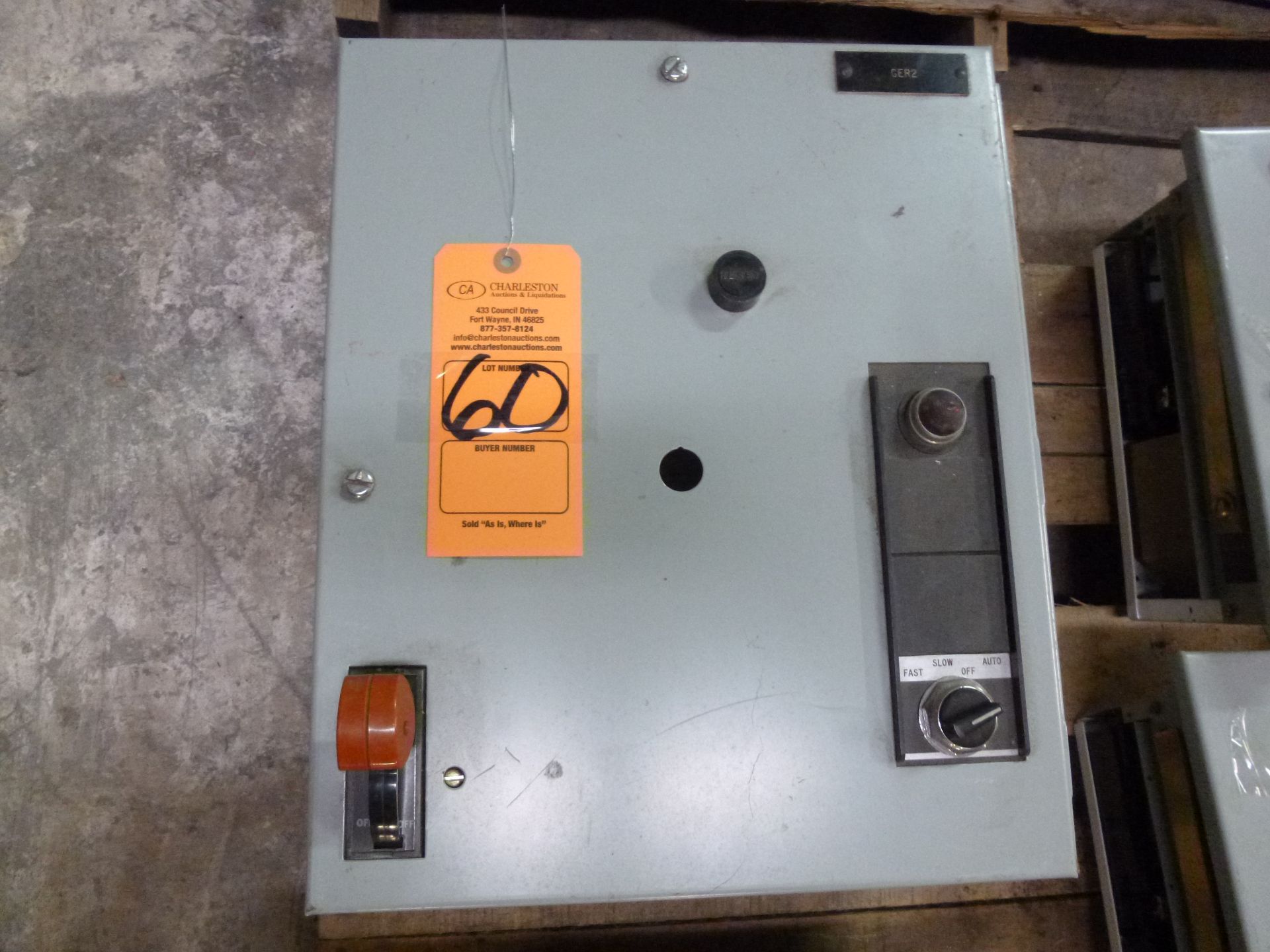 GE motor control center MCC bucket model 8000, type 2S1W, 3 phase, 208v, 3 hp, size 1 bucket,