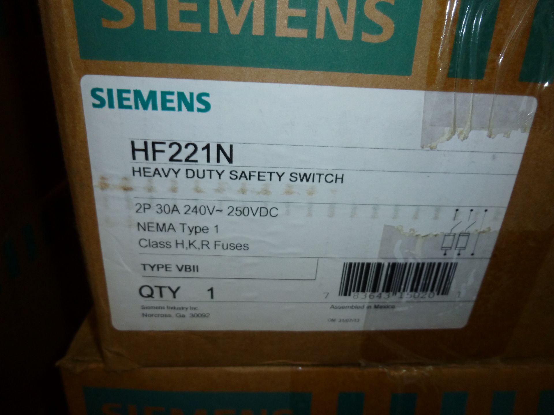 Qty 3 Siemens model HF221N, heavy duty safety switch, new in boxes - Image 2 of 2