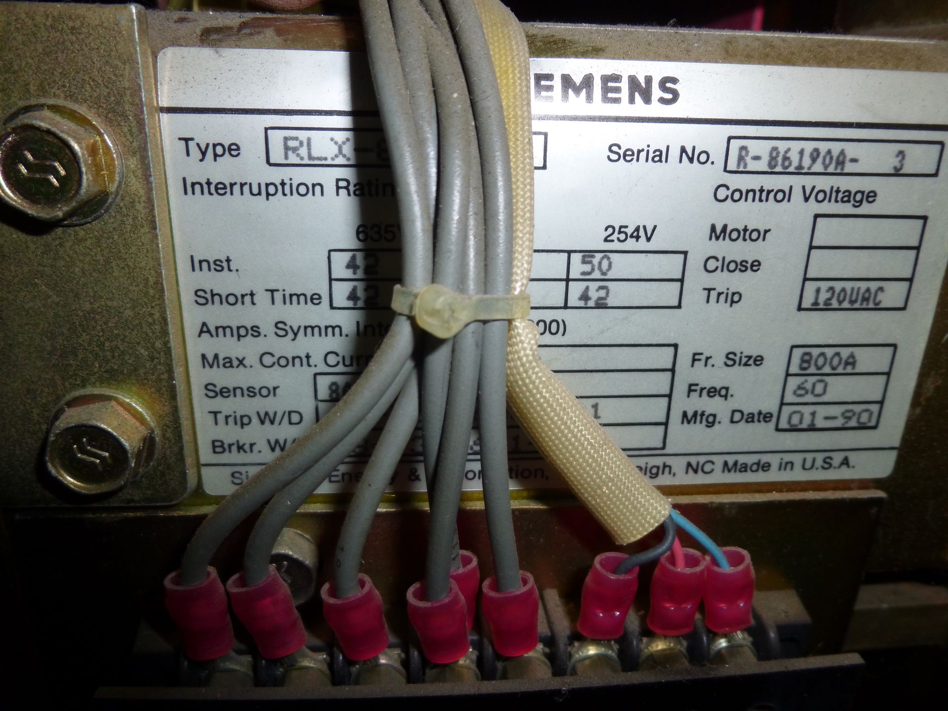 Siemens RLX-800 circuit breaker, 635v max, 800amp frame size with static trip III monitor - Image 3 of 4