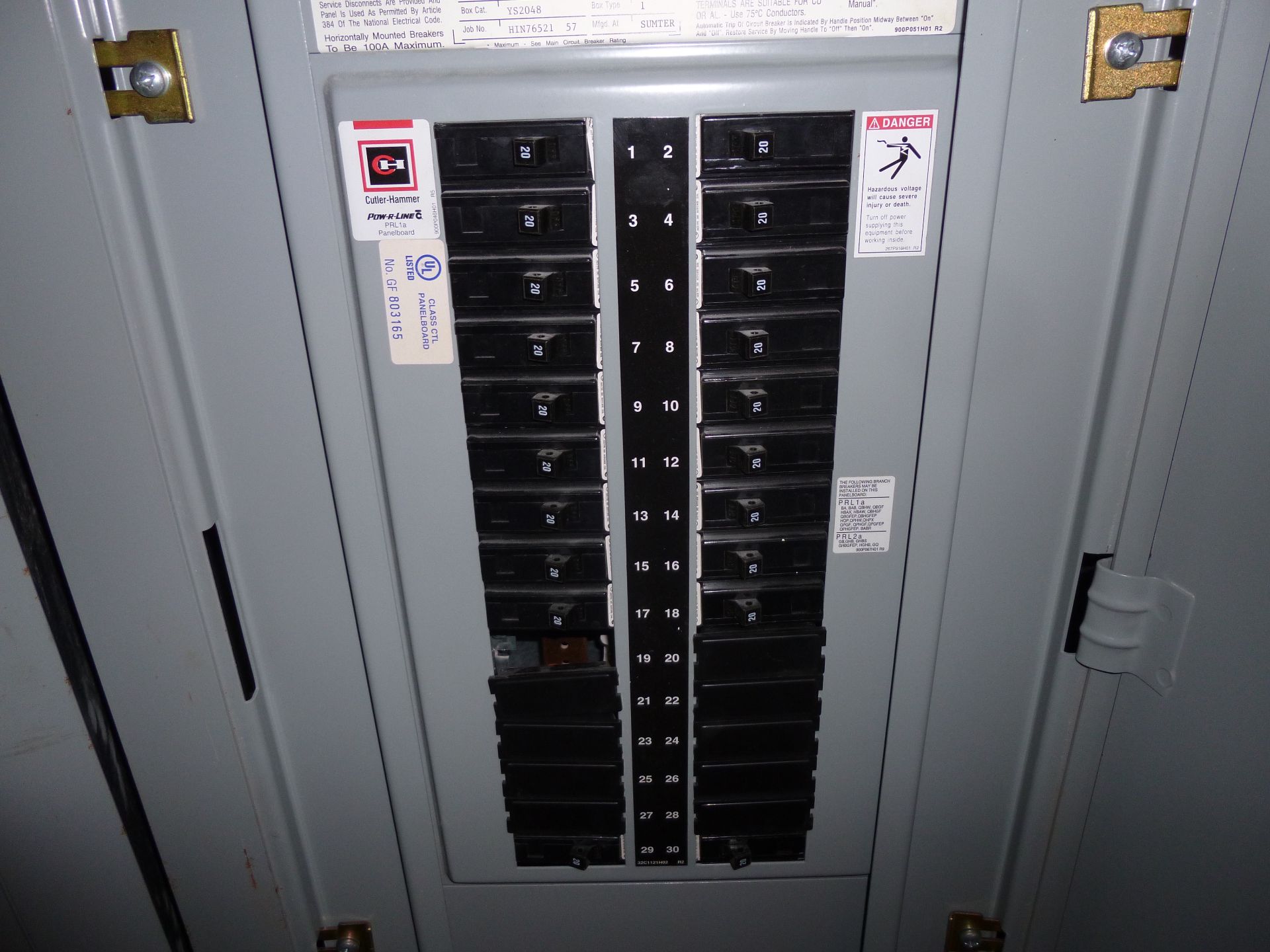 Cutler Hammer model PRL1A, 100amp box, 208v/120, 3phase, 4 wire, includes all breakers as pictured - Image 3 of 3