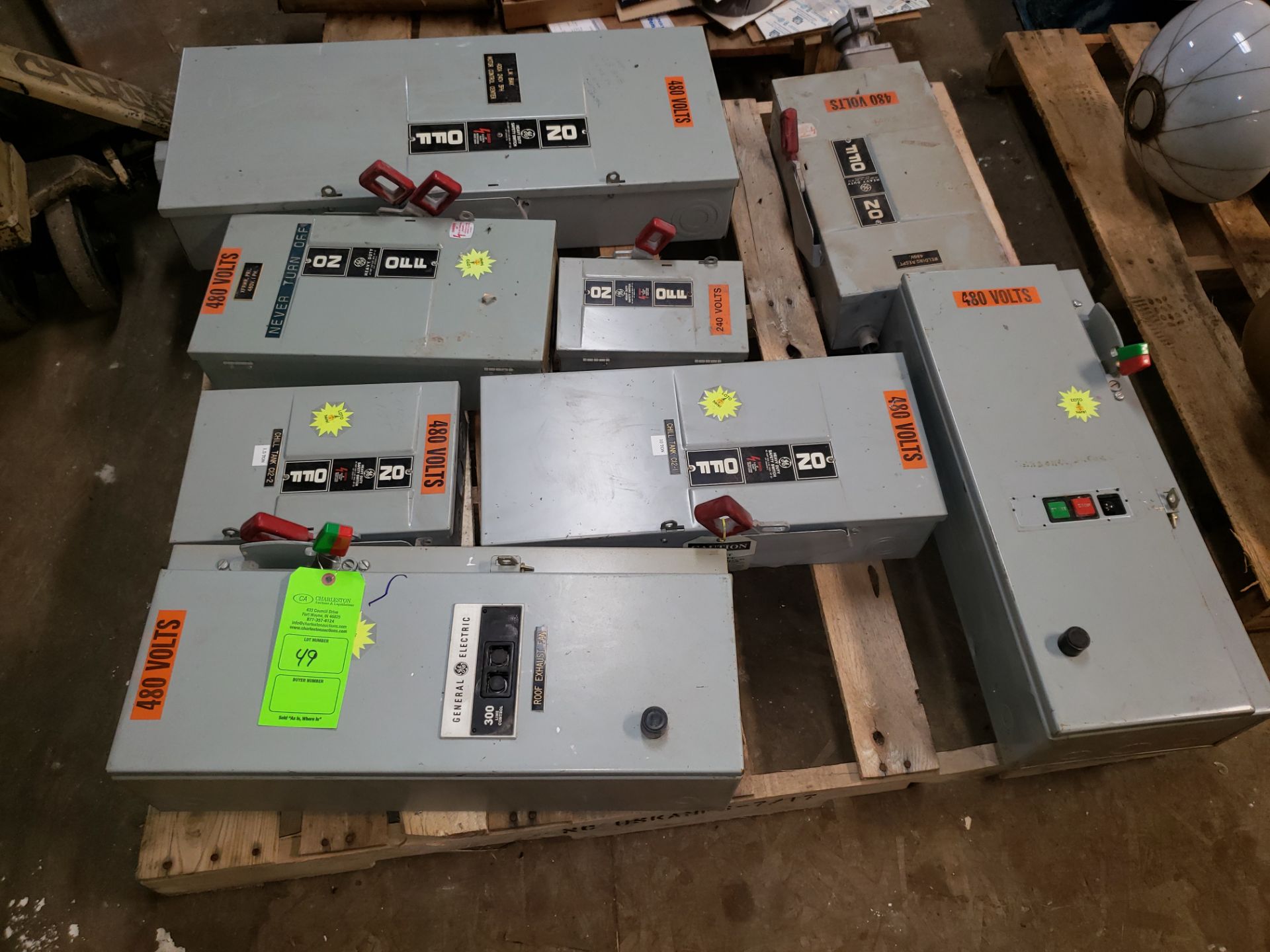 PALLET OF GE HEAVY DUTY SAFETY SWITCHES