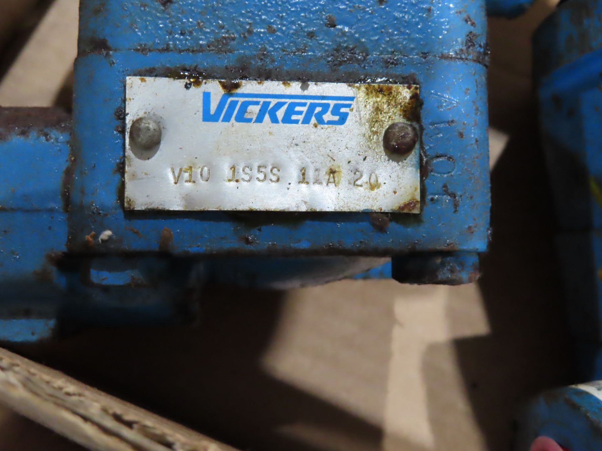 Qty 2 Vickers model V10-1S5S-11A-20, used parts crib spare, as always with Brolyn LLC auctions, - Image 2 of 2
