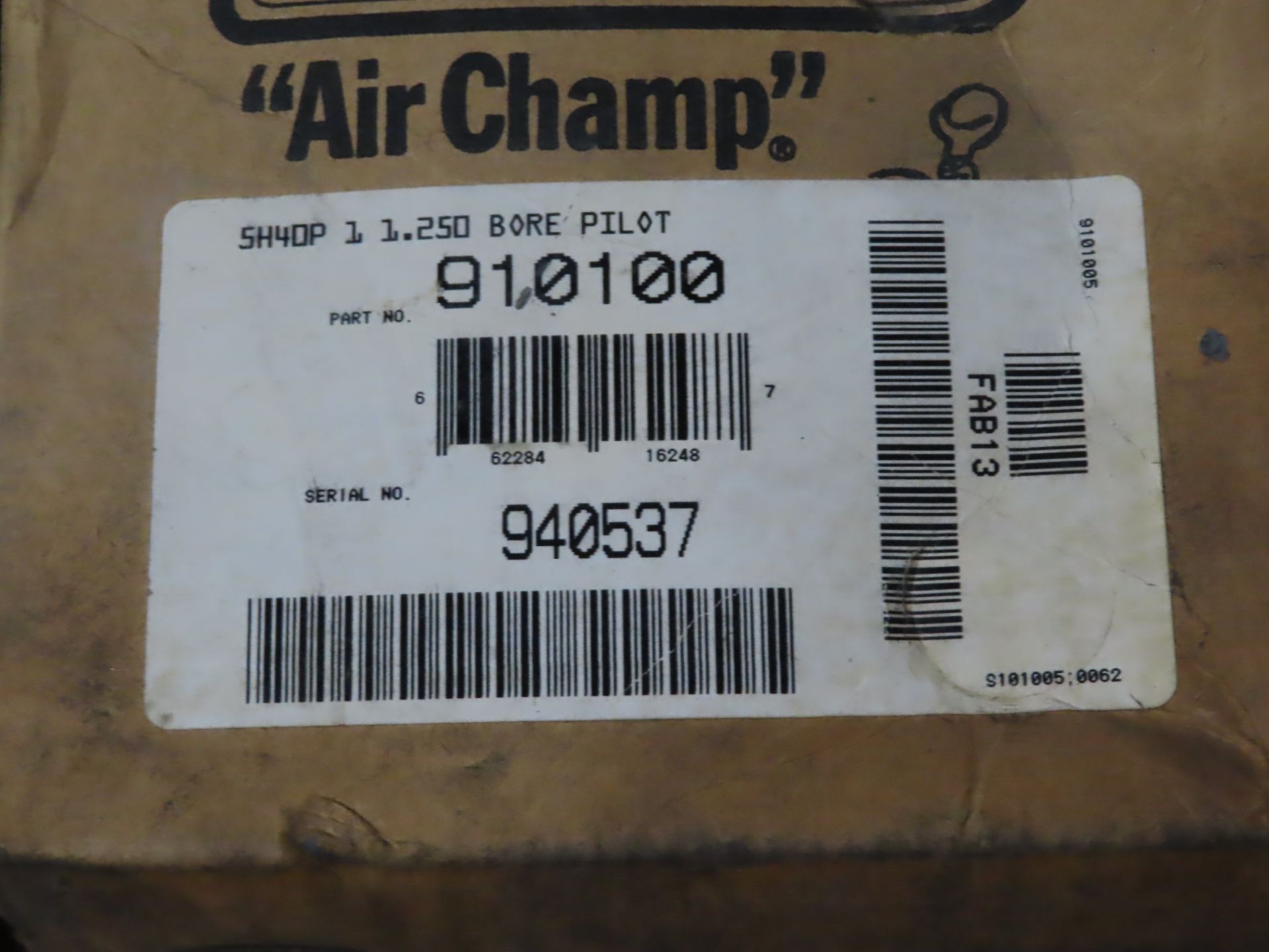 Horton Air Champ model 910100, new in box, as always with Brolyn LLC auctions, all lots can be - Image 2 of 2