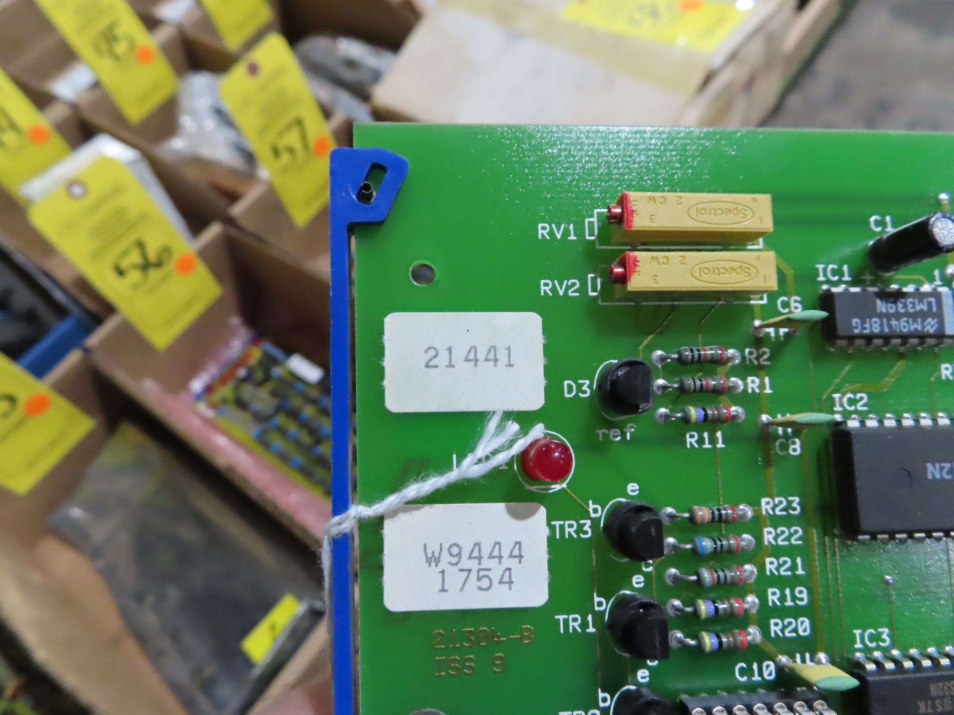 Domino model 21441 board, appears new, as always with Brolyn LLC auctions, all lots can be picked up - Image 2 of 2