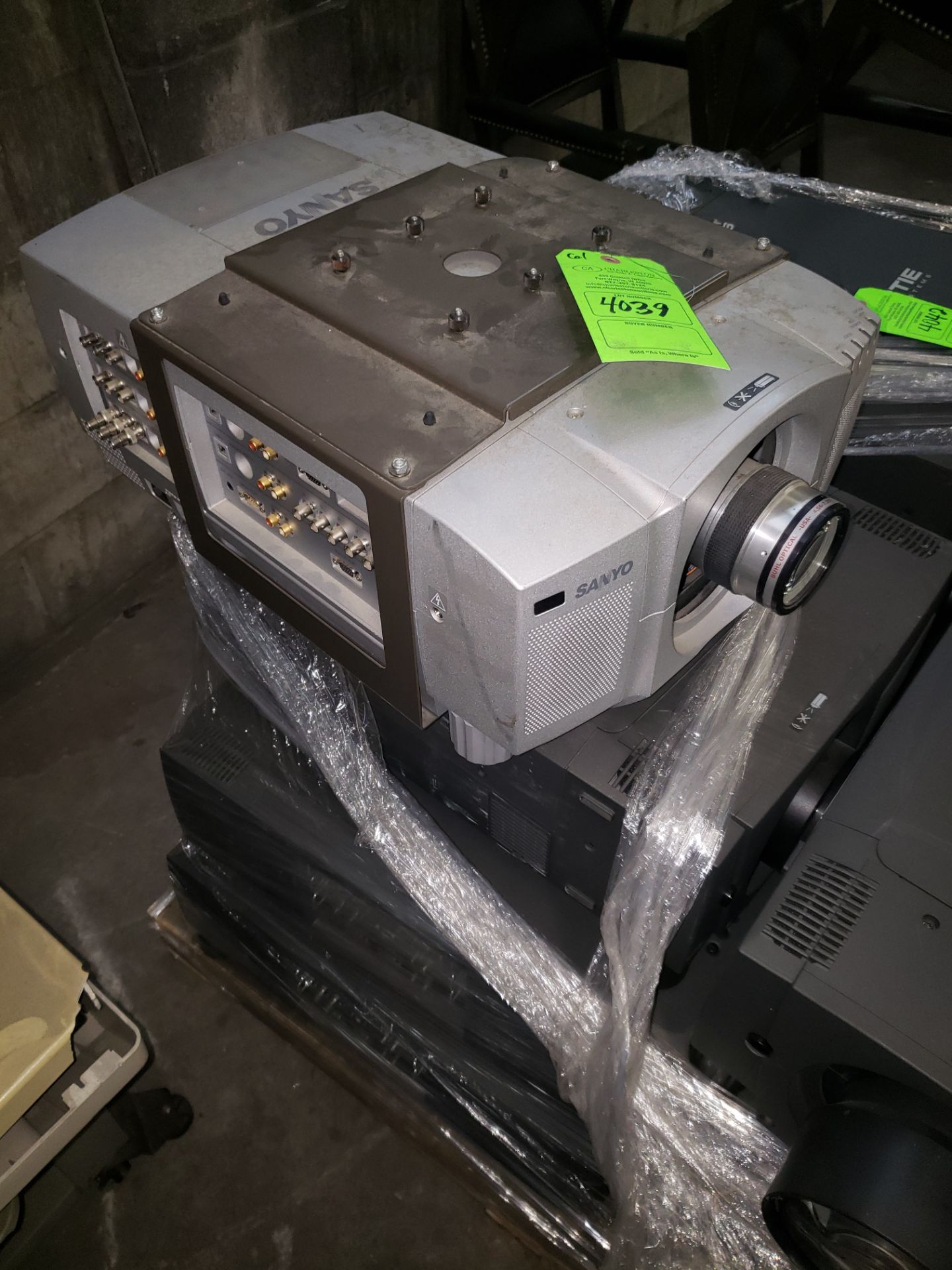 (3) SANYO PROJECTOR (1) SANYO PROJECTOR (LOCATED AT: 219 MURRAY STREET, FORT WAYNE, IN 46803)