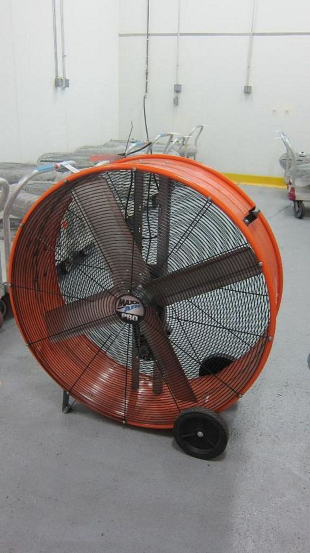 Max Air Pro | INDUSTRIAL PORTABLE FLOOR FAN. 43" | MODEL# | SERIAL# | * Skidding and load out at