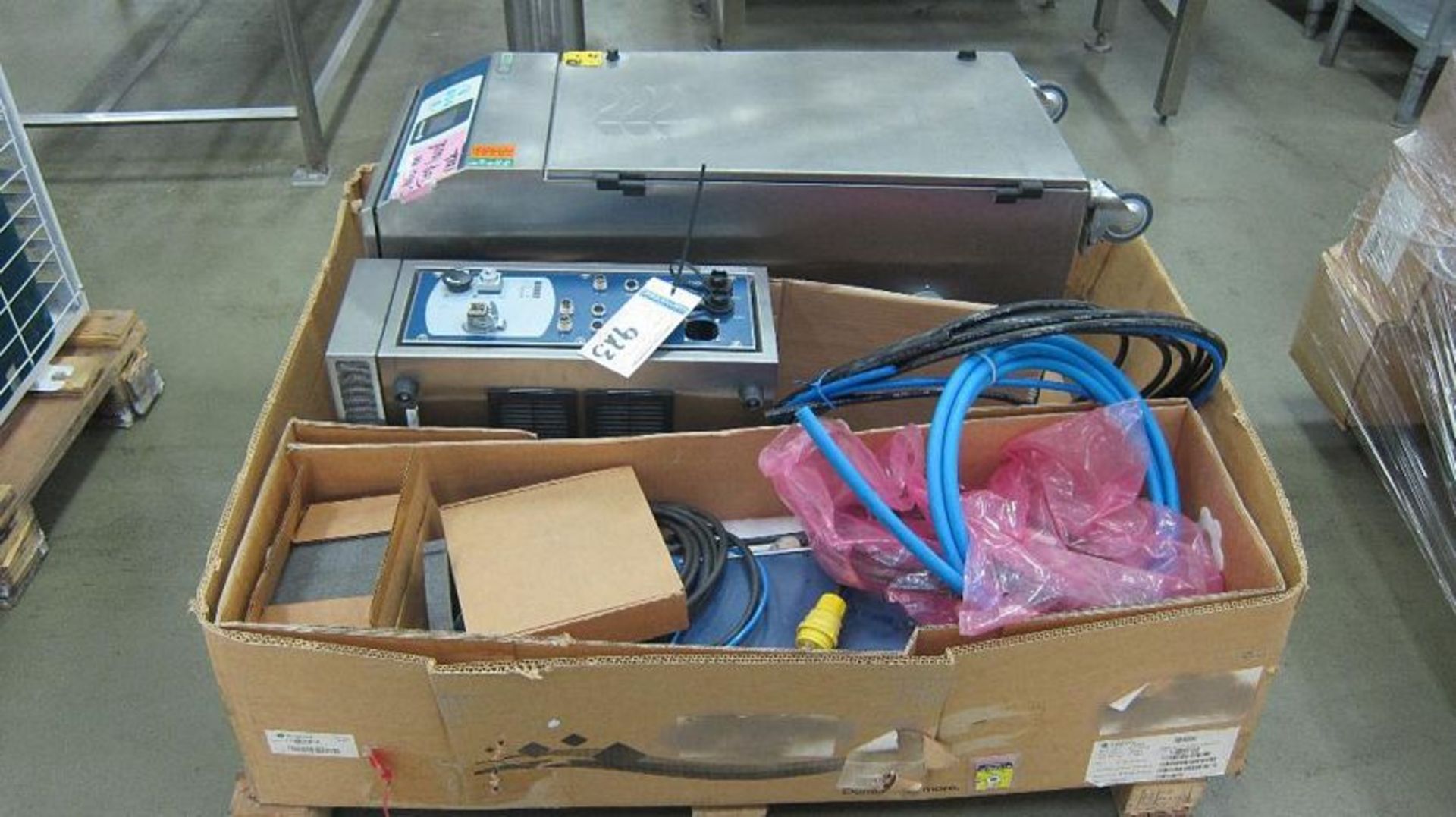 DOMINO PRINTER. INK JET CODER | DOMINO PRINTER. INK JET CODER with two pallets of parts | MODEL# DPX