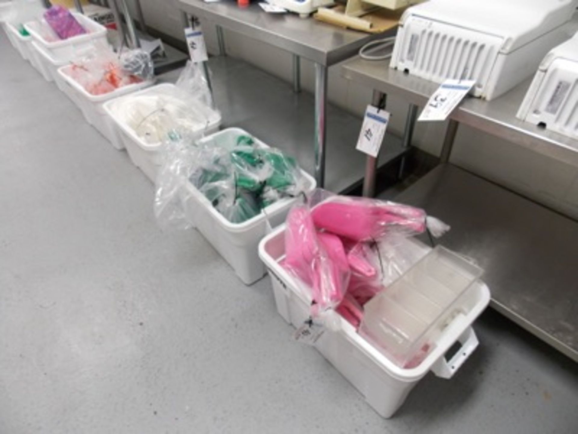 Lot of Misc Scoops | (Lot) Misc. S.S. Scoopers, Plastic Scoopers & White Tables | MODEL# | SERIAL# |