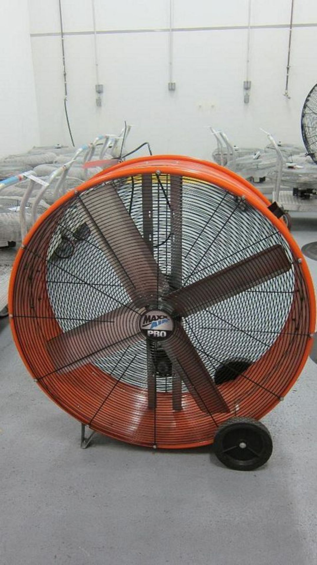 Max Air Pro | INDUSTRIAL PORTABLE FLOOR FAN. 43" | MODEL# | SERIAL# | * Skidding and load out at