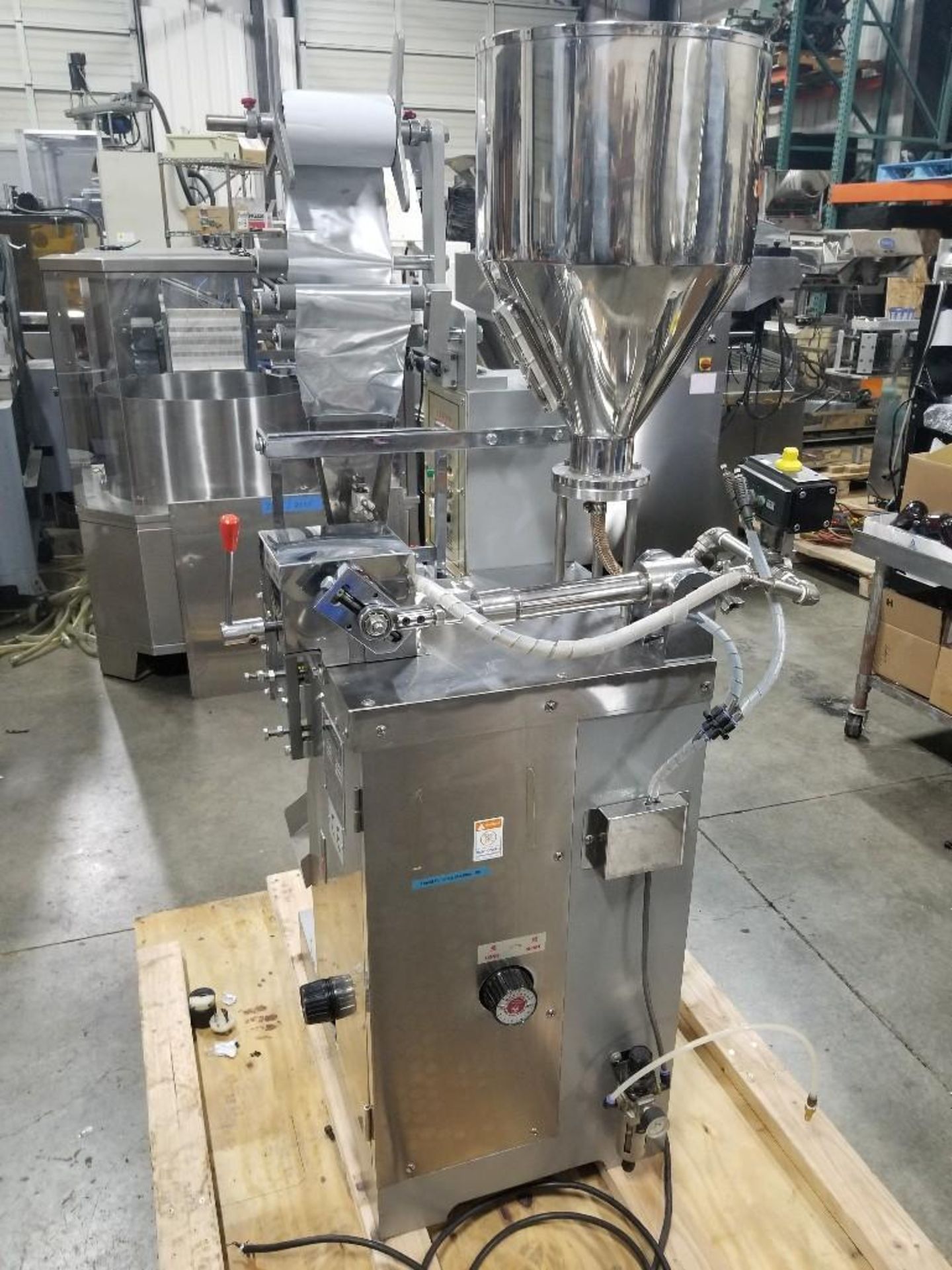 Liquid Filling Packaging Machine - Image 4 of 6