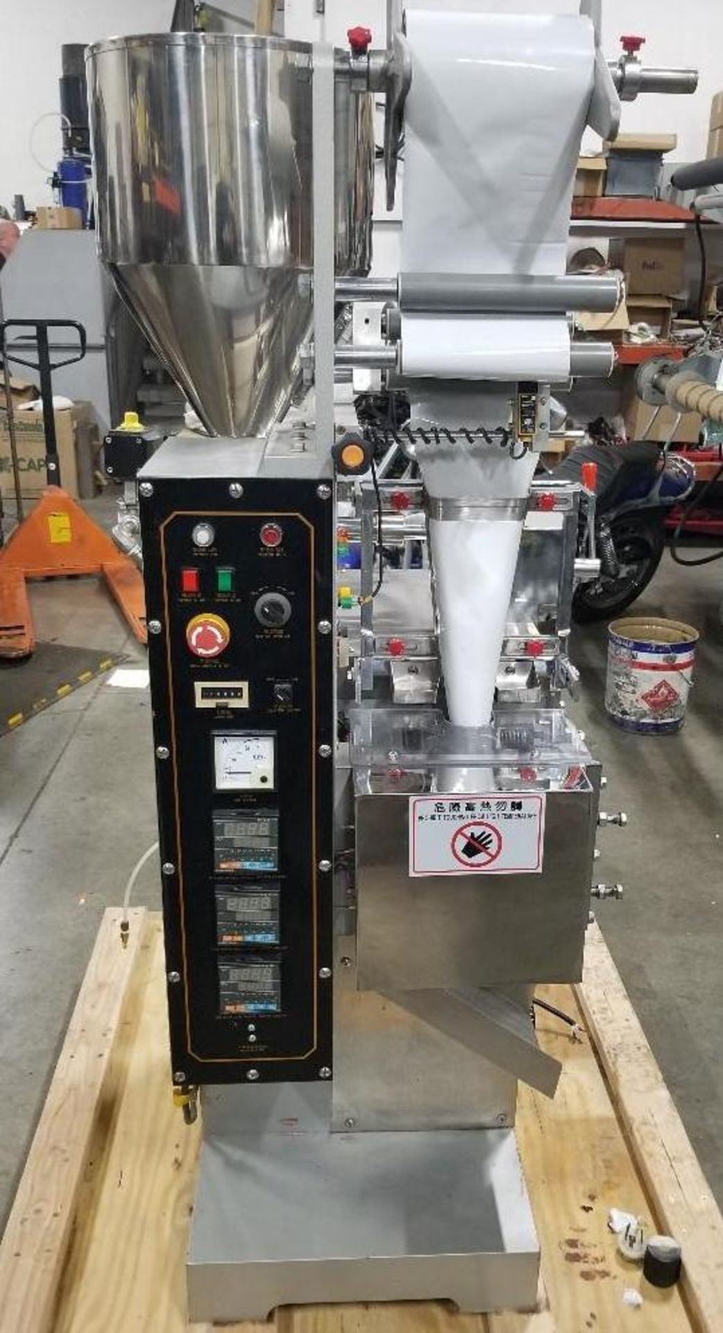 Liquid Filling Packaging Machine