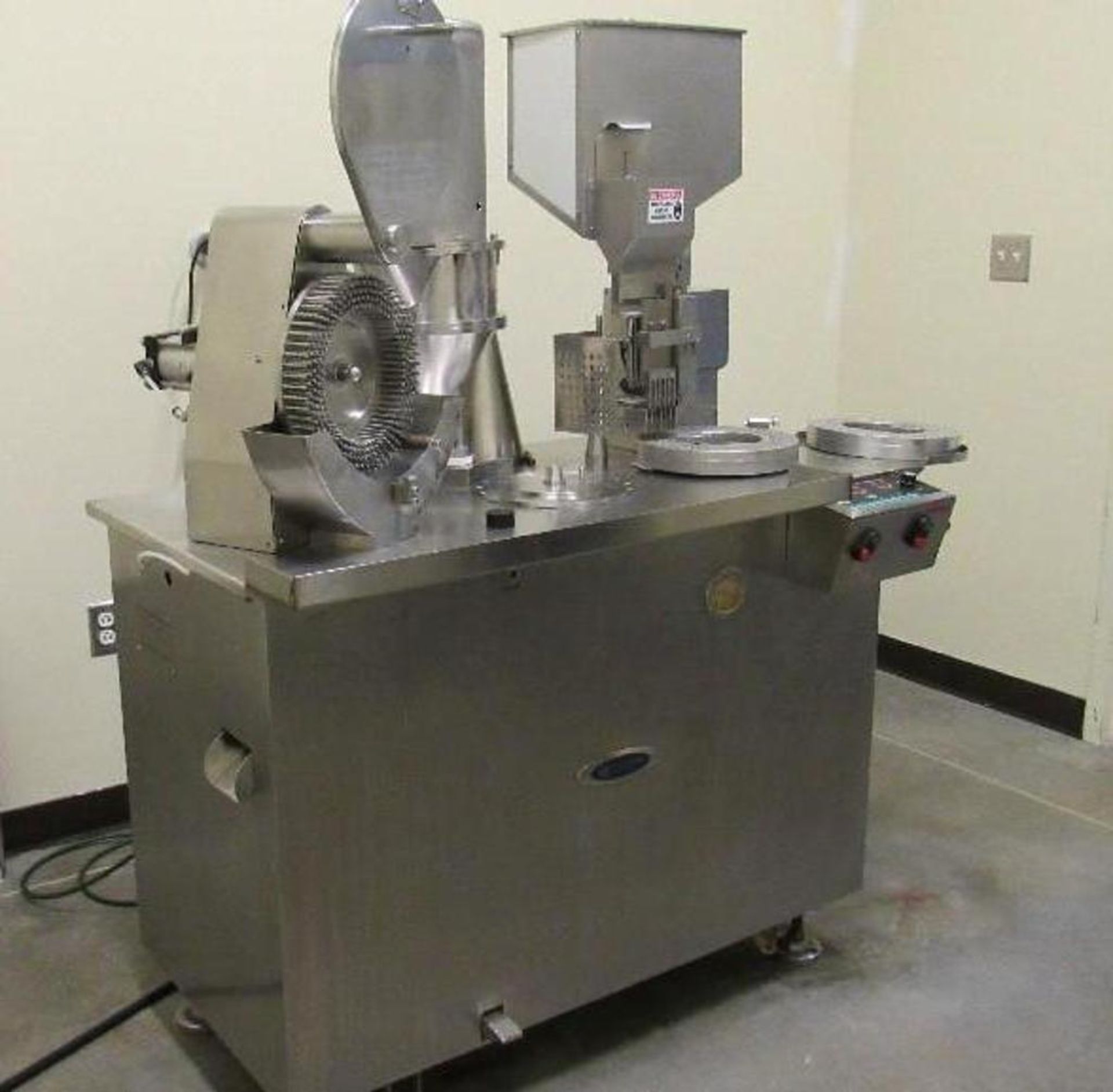 Vanguard Semi Automatic Capsule Filler