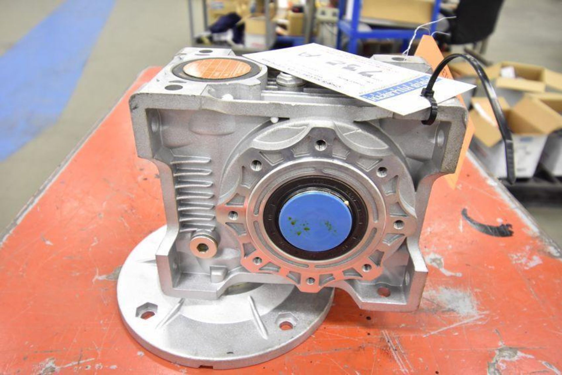 MOTOR: Saini gear drives type NMRV7