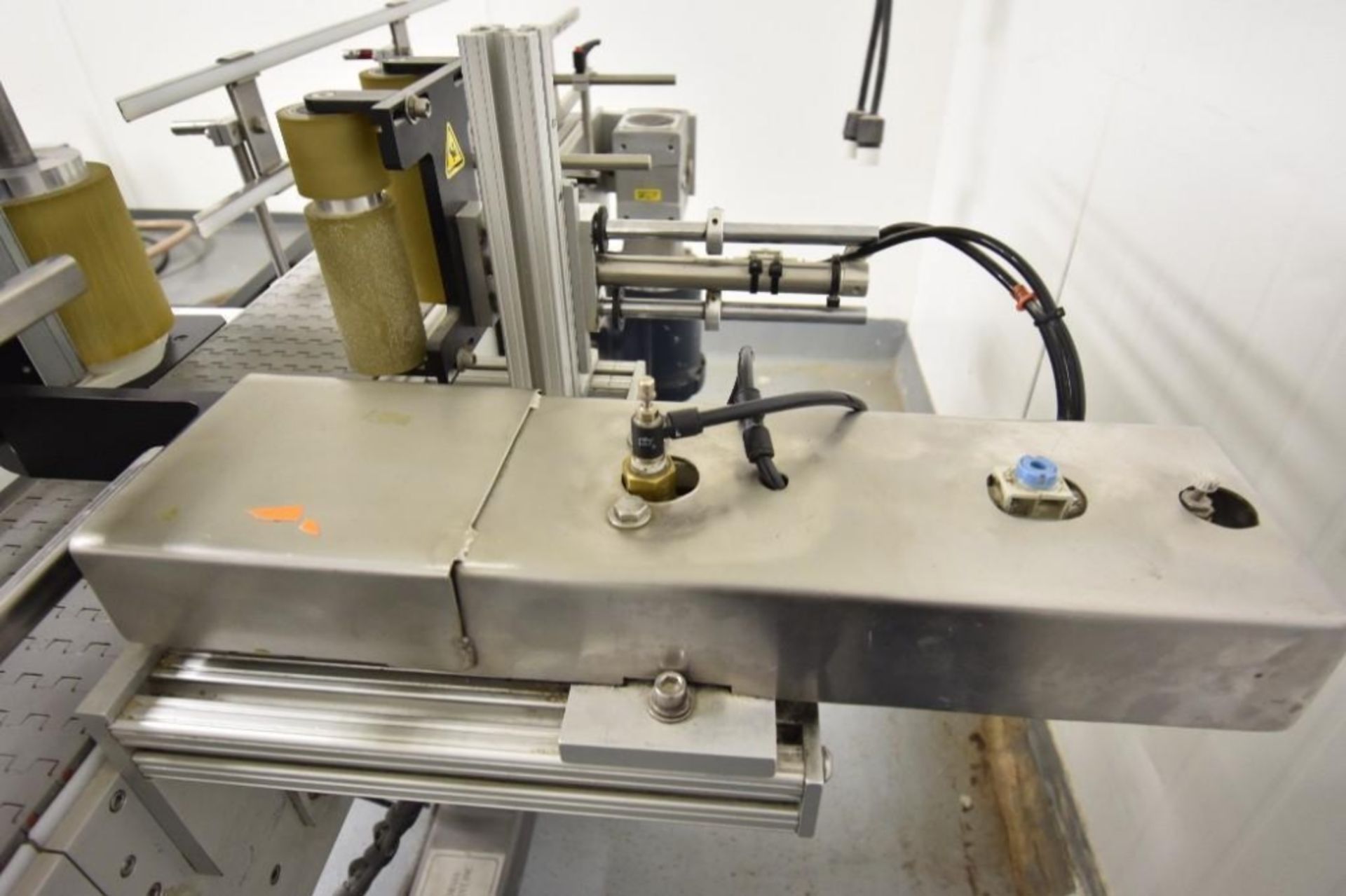 Southern California Packaging Equip. Inline Labeler - Image 15 of 26
