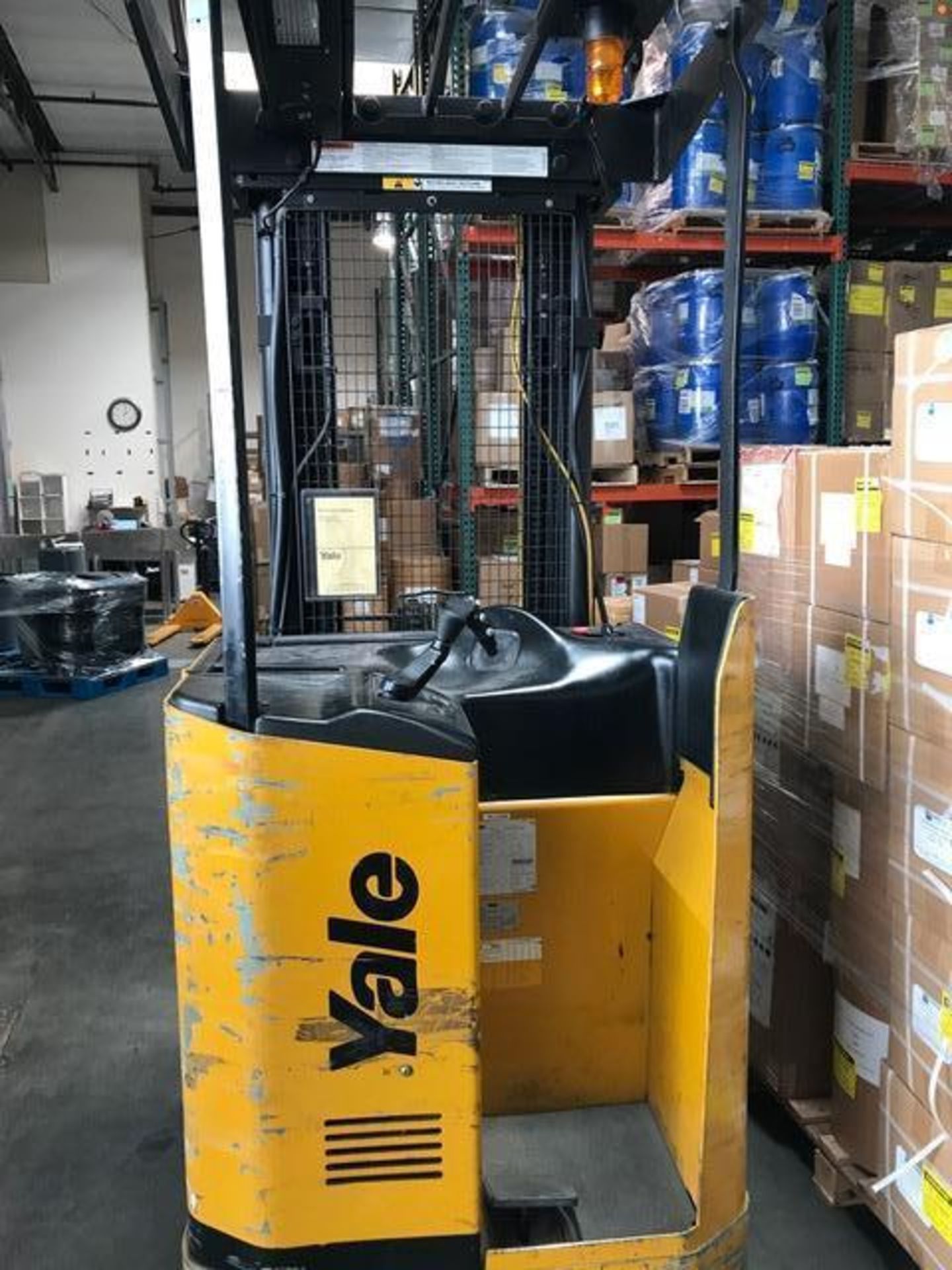 Yale Standing Lift