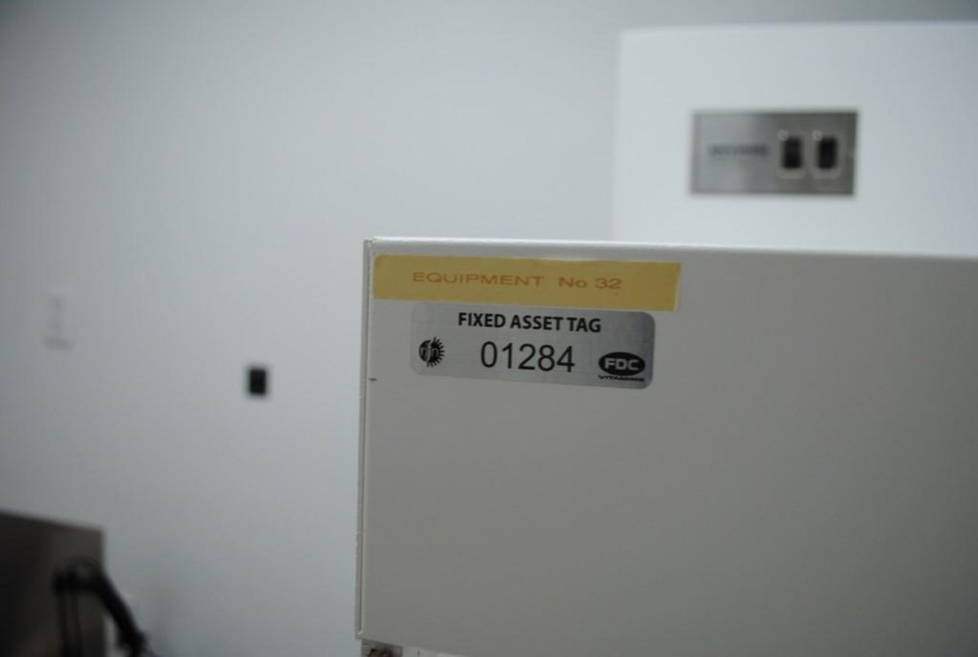 Envirco Lamineer Fume Hood - Image 3 of 3