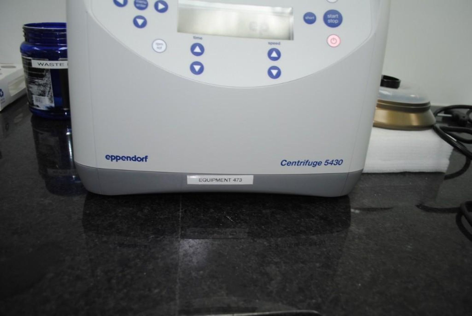 Eppendorf 5430 Centrifuge - Image 2 of 2