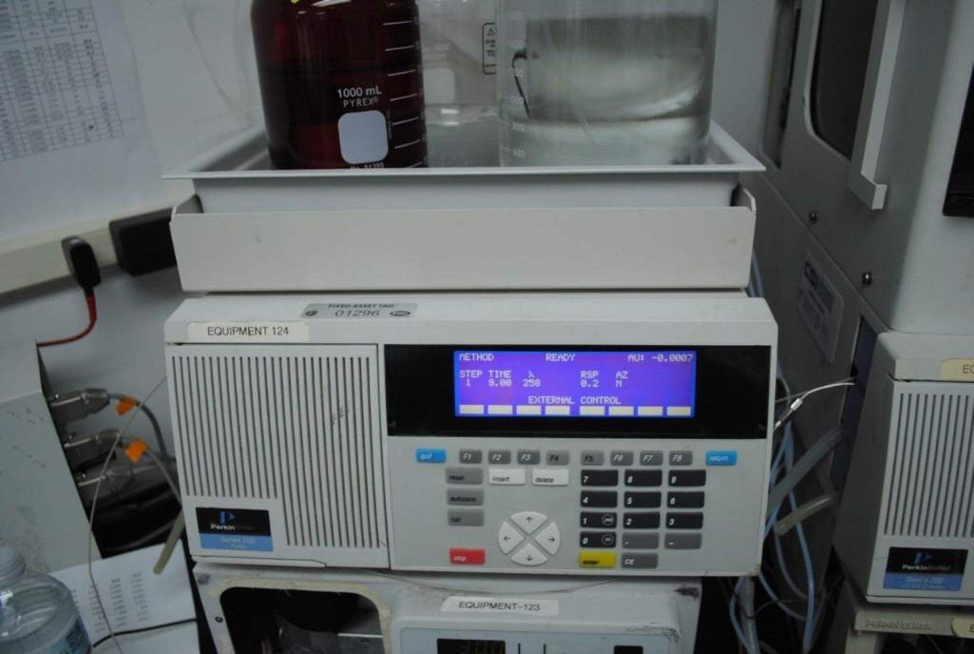 Perkin Elmer Series 200 HPLC System - Image 7 of 9