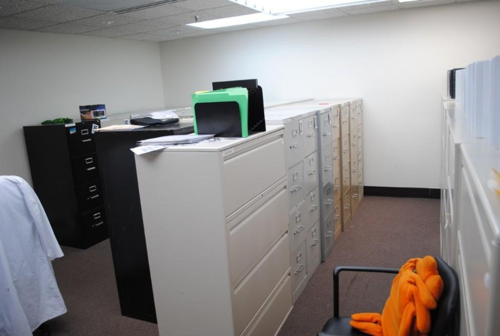 Office Furniture in storage room. - Image 13 of 37