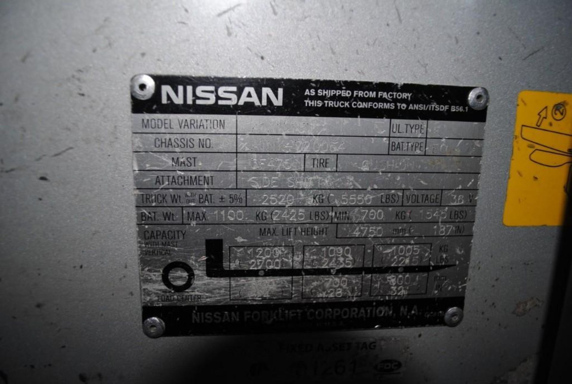 Nissan 2700LB Electric Forklift. - Image 3 of 4